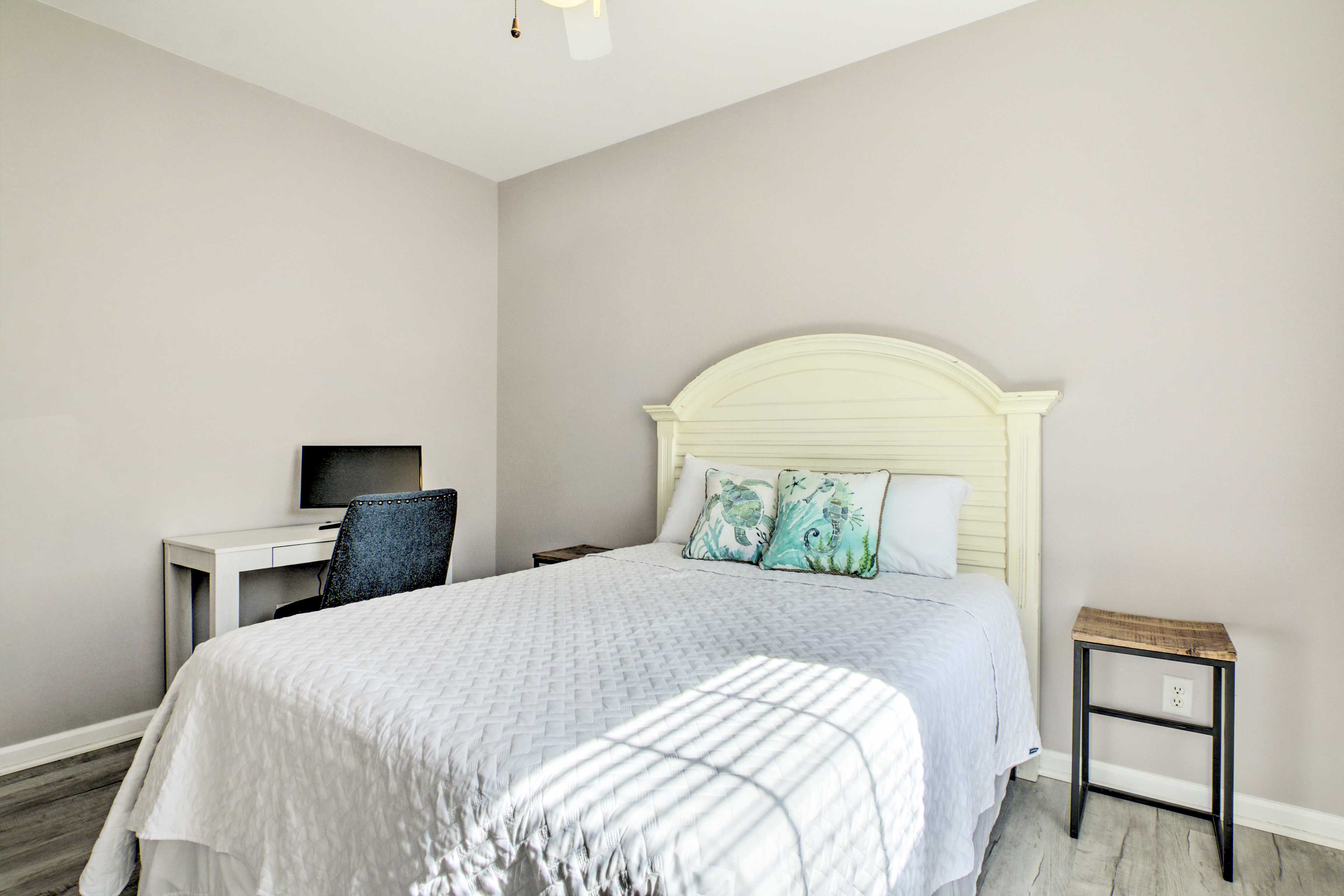 Bedroom 2 | Queen Bed | Desk Area | Laptop-Friendly Workspace