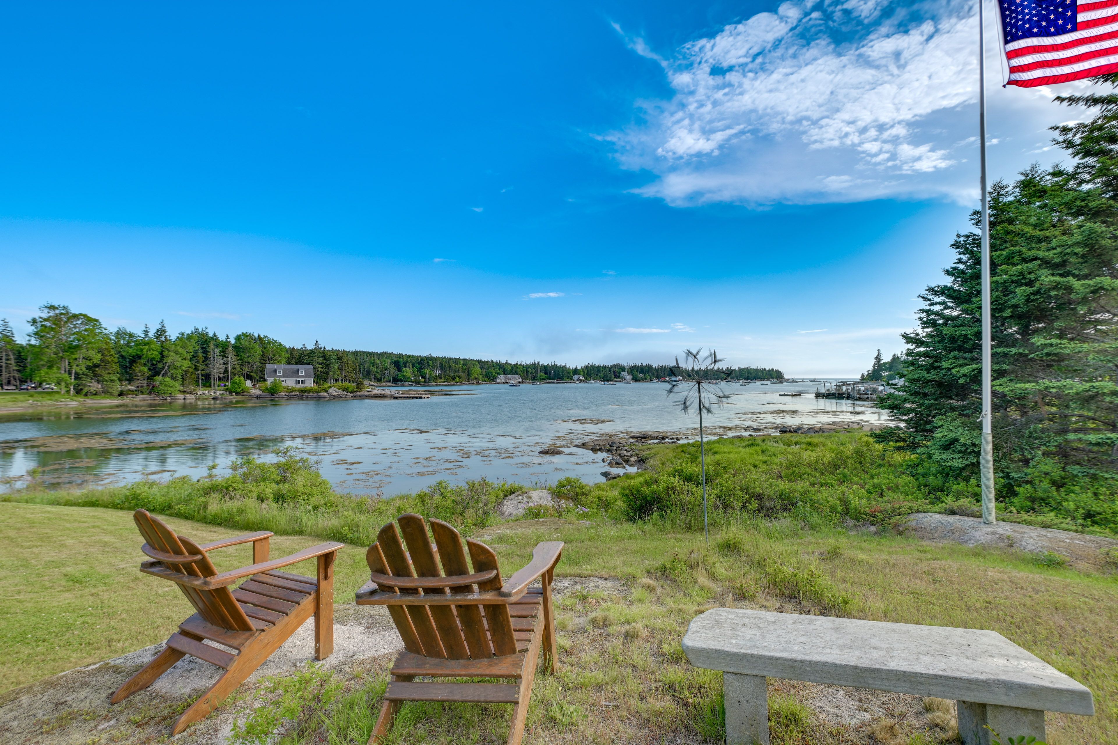 Cove Access | Backyard | Seating