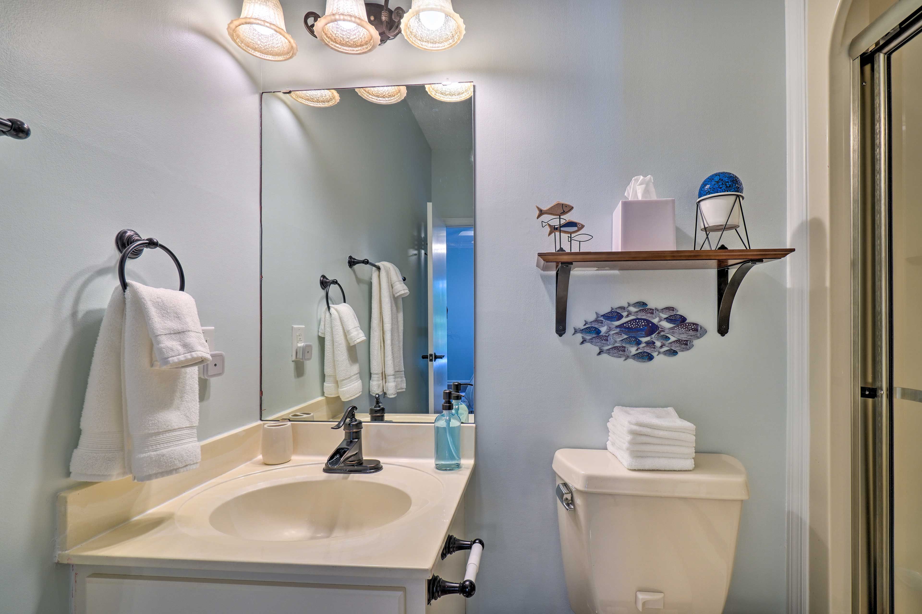 En-Suite Bathroom | 2nd Floor