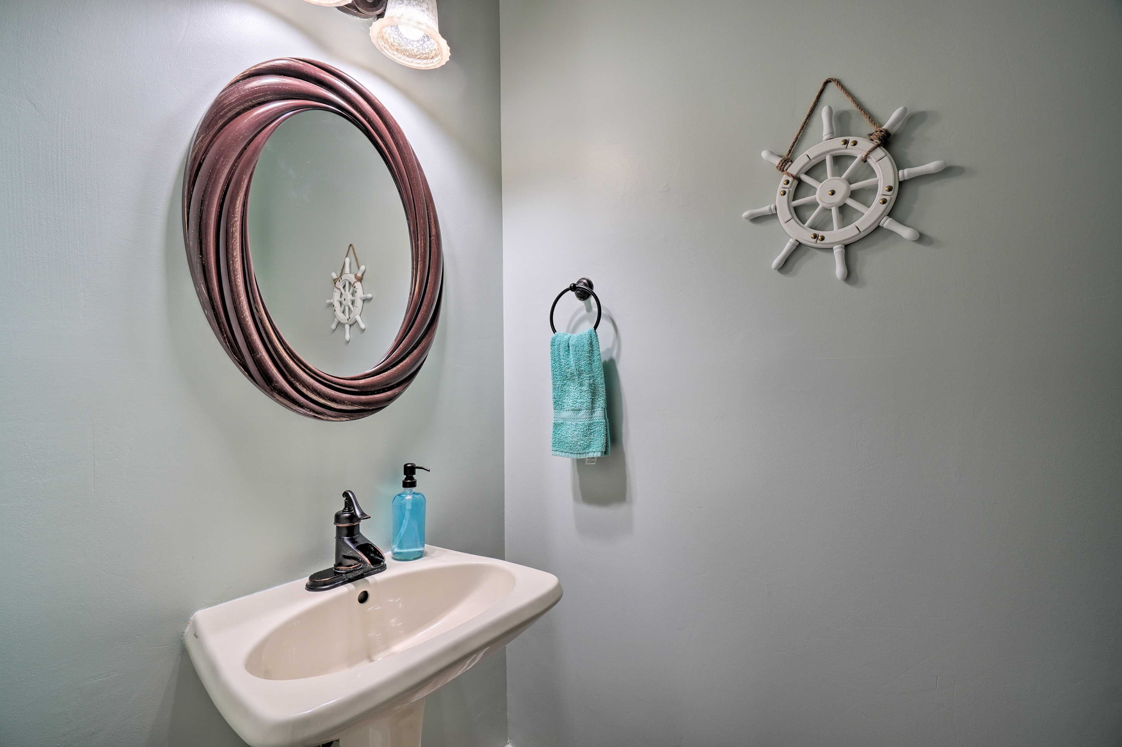 Half Bathroom | 1st Floor