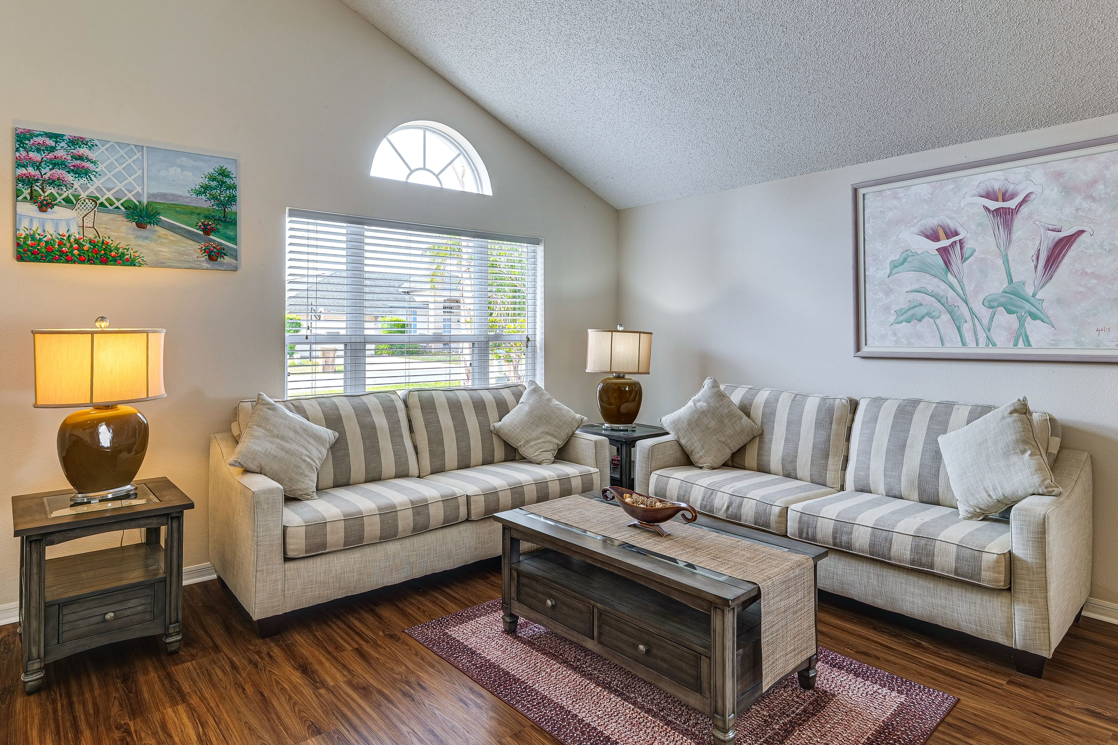 Sitting Room | 1st Floor