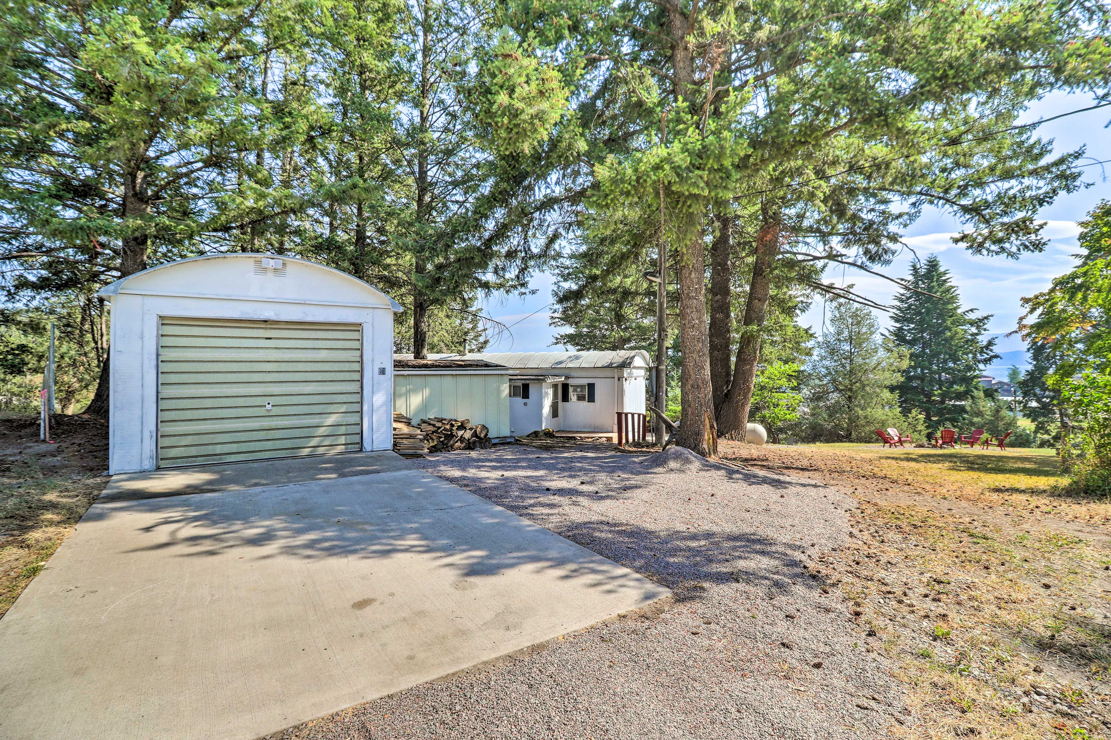 Parking | Driveway (2 Vehicles)