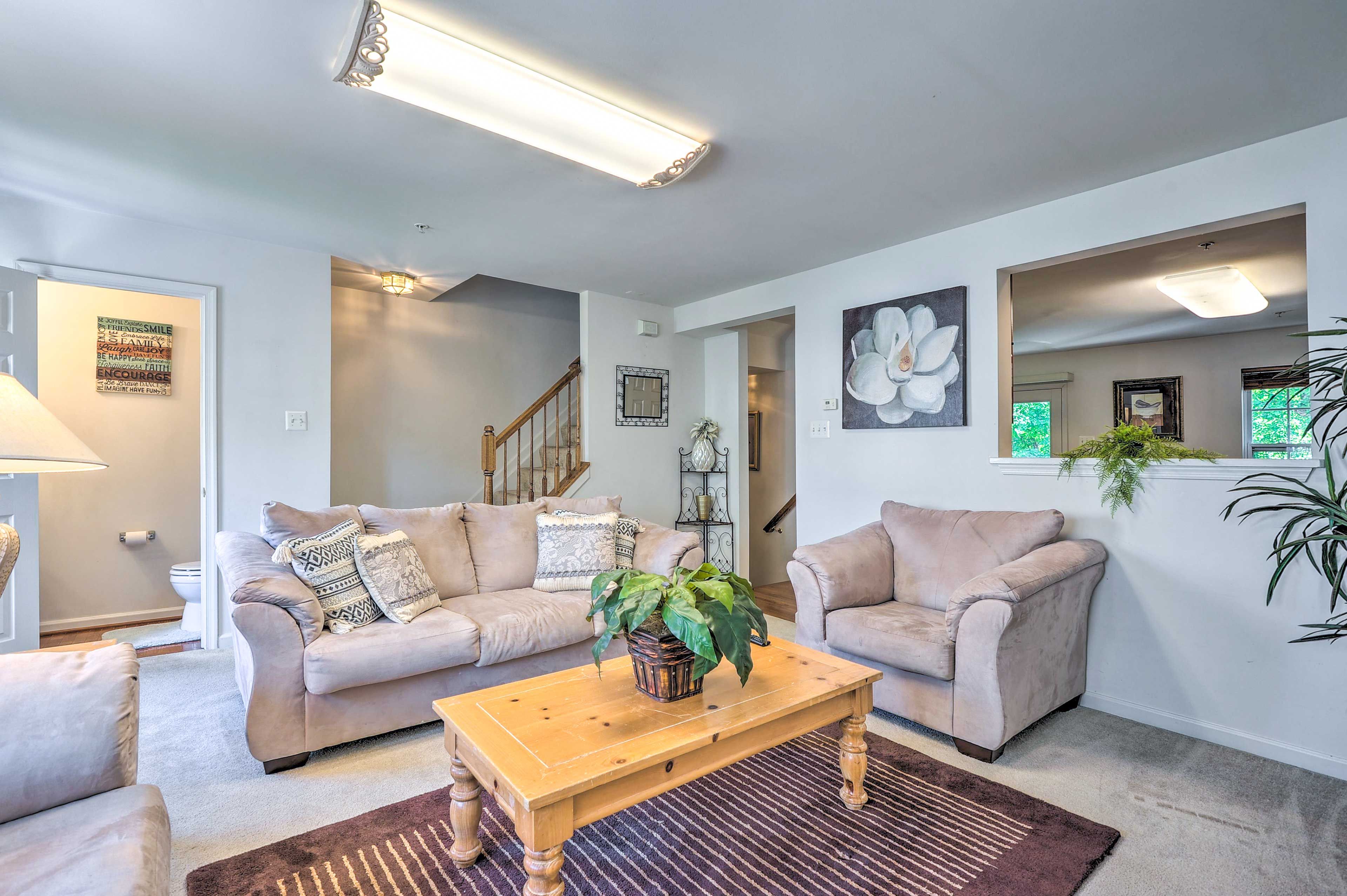 Living Room | Smart TV | 2nd Floor