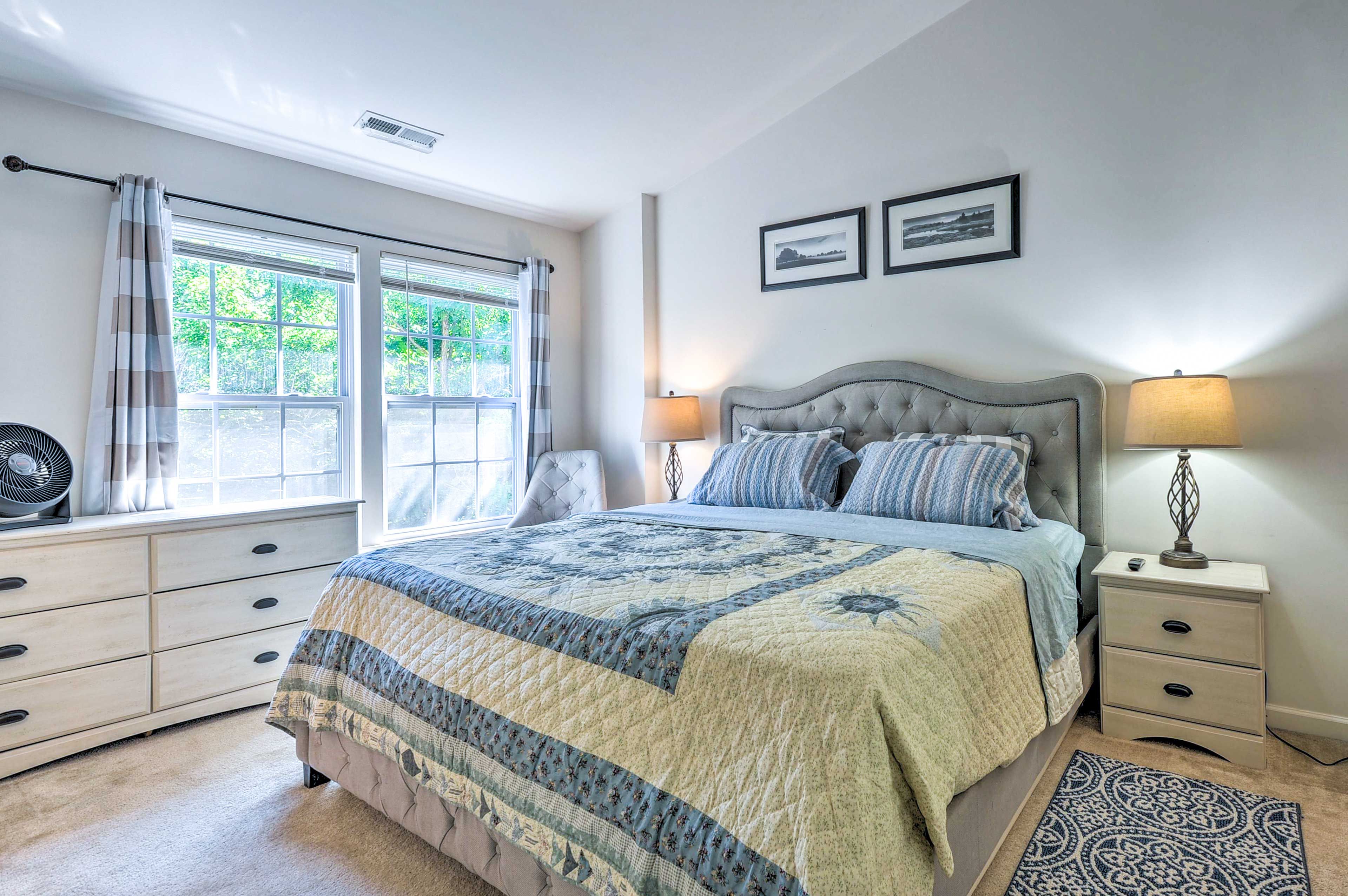 Bedroom 1 | King Bed | En-Suite Bathroom | 3rd Floor