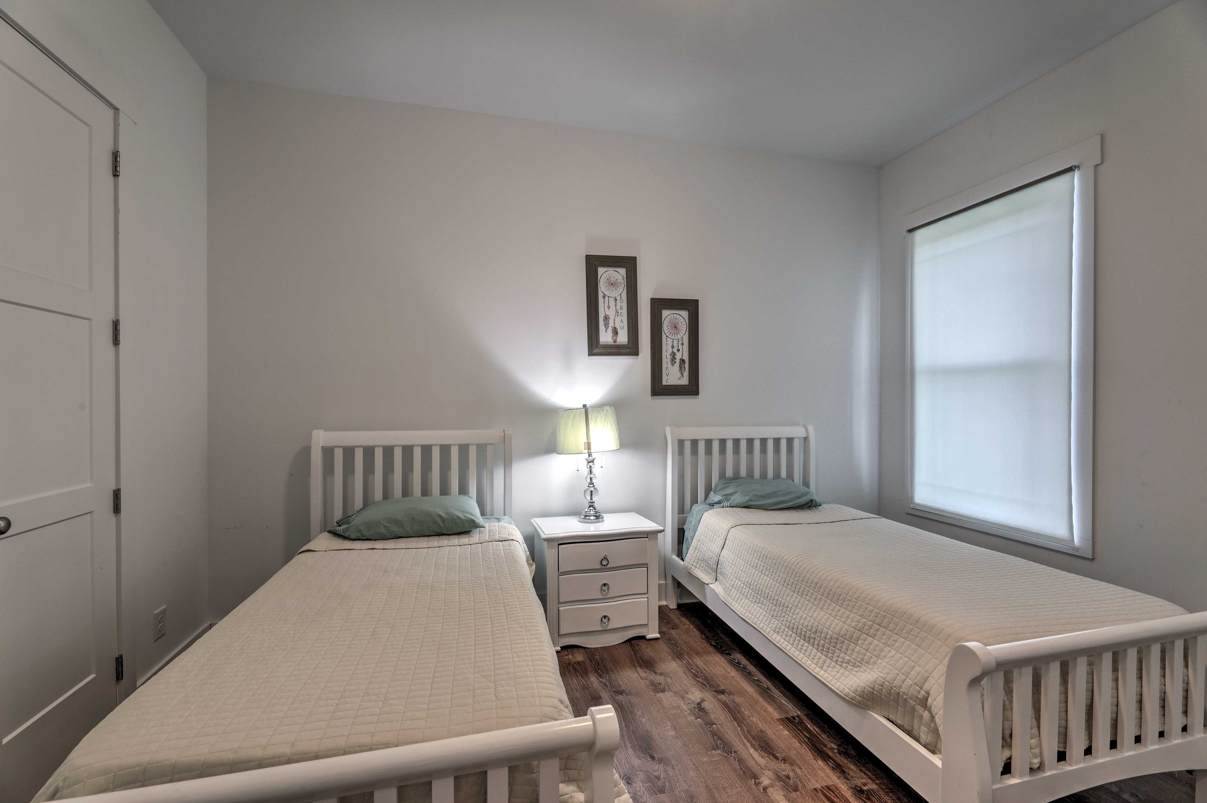 Bedroom 3 | Main Level | 2 Twin Beds