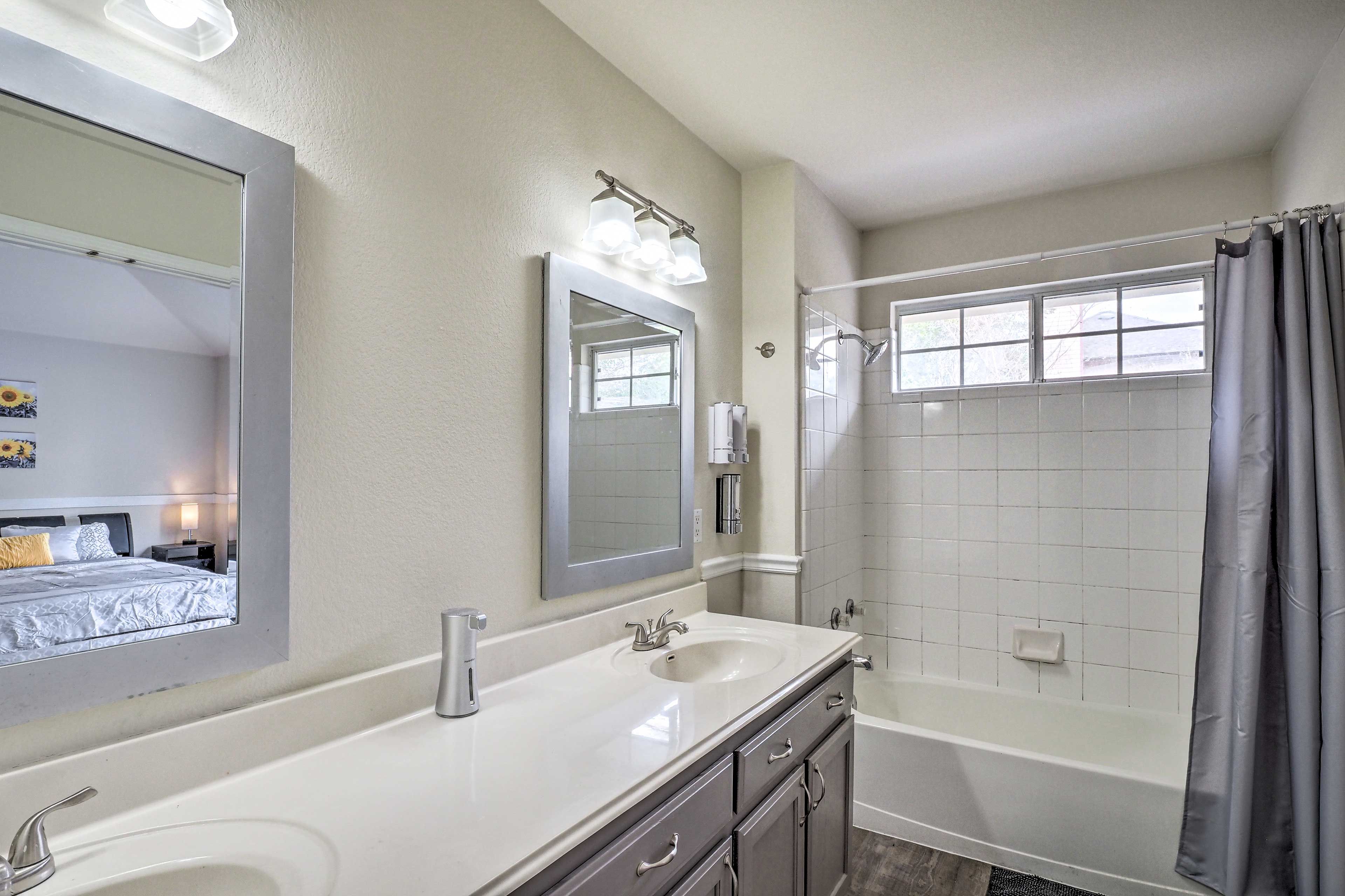 Full Bathroom