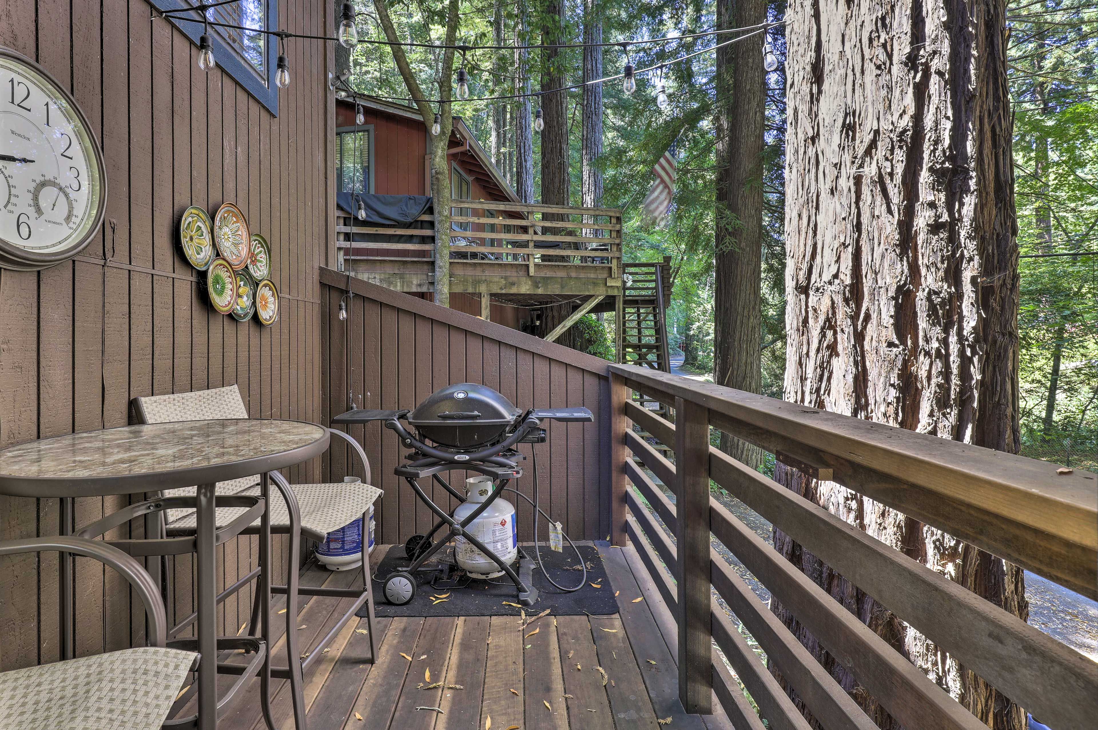 Furnished Balcony | Gas Grill