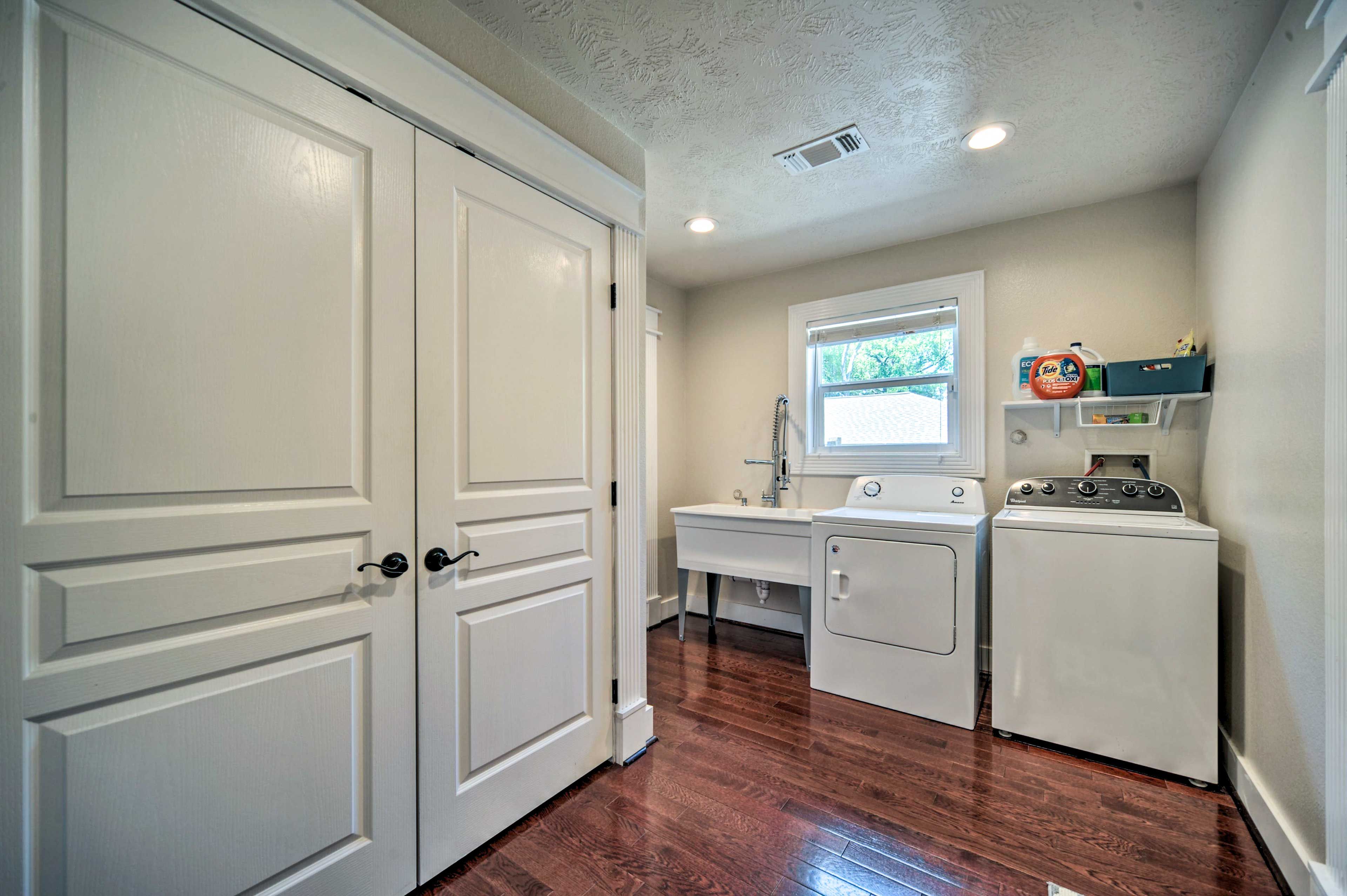 Laundry Room | Washer/Dryer | Utility Sink