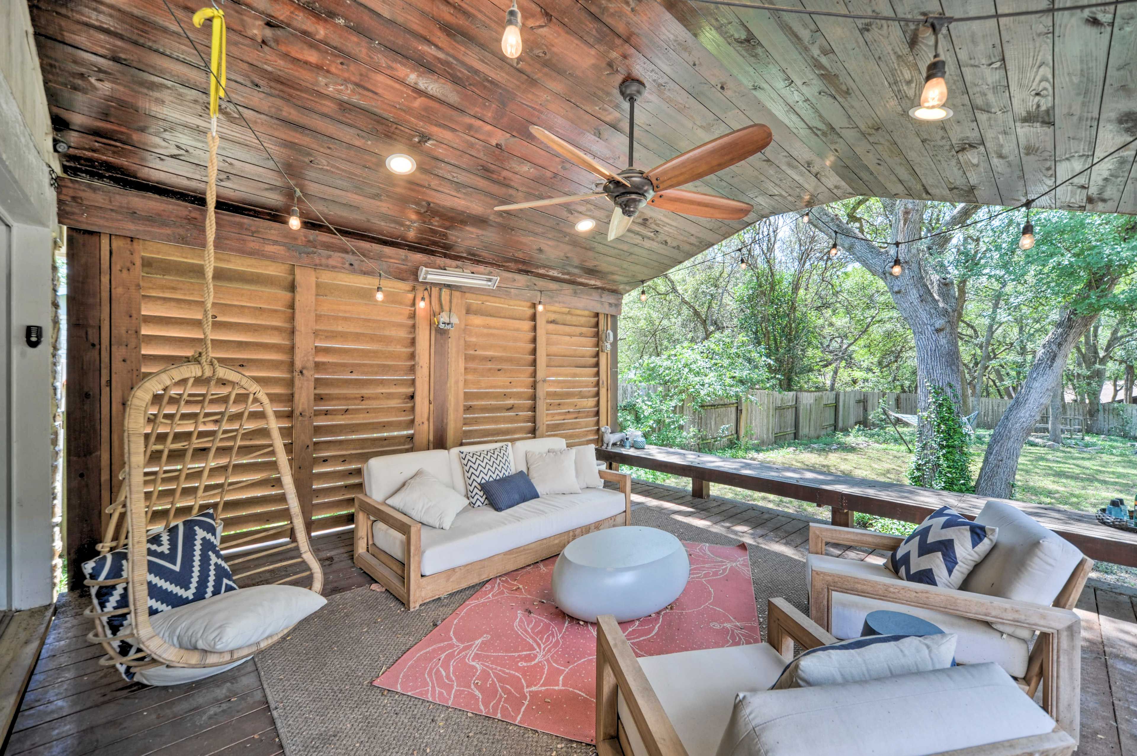 Partially Covered Deck | Cushioned Seating | Outdoor Dining Table | Gas Grill
