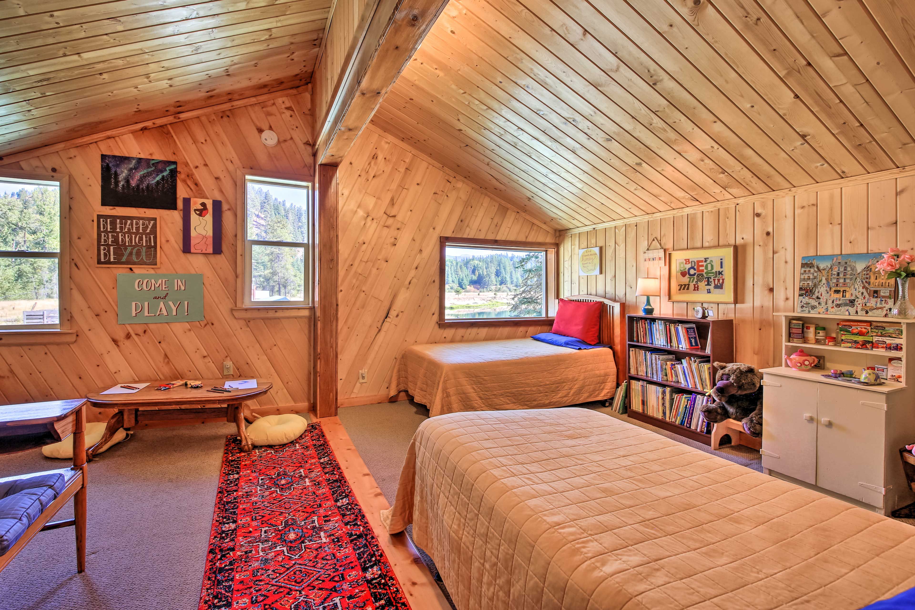 Bedroom 3 (Play 'n Create Studio) | 2 Twin Beds | 2nd Floor