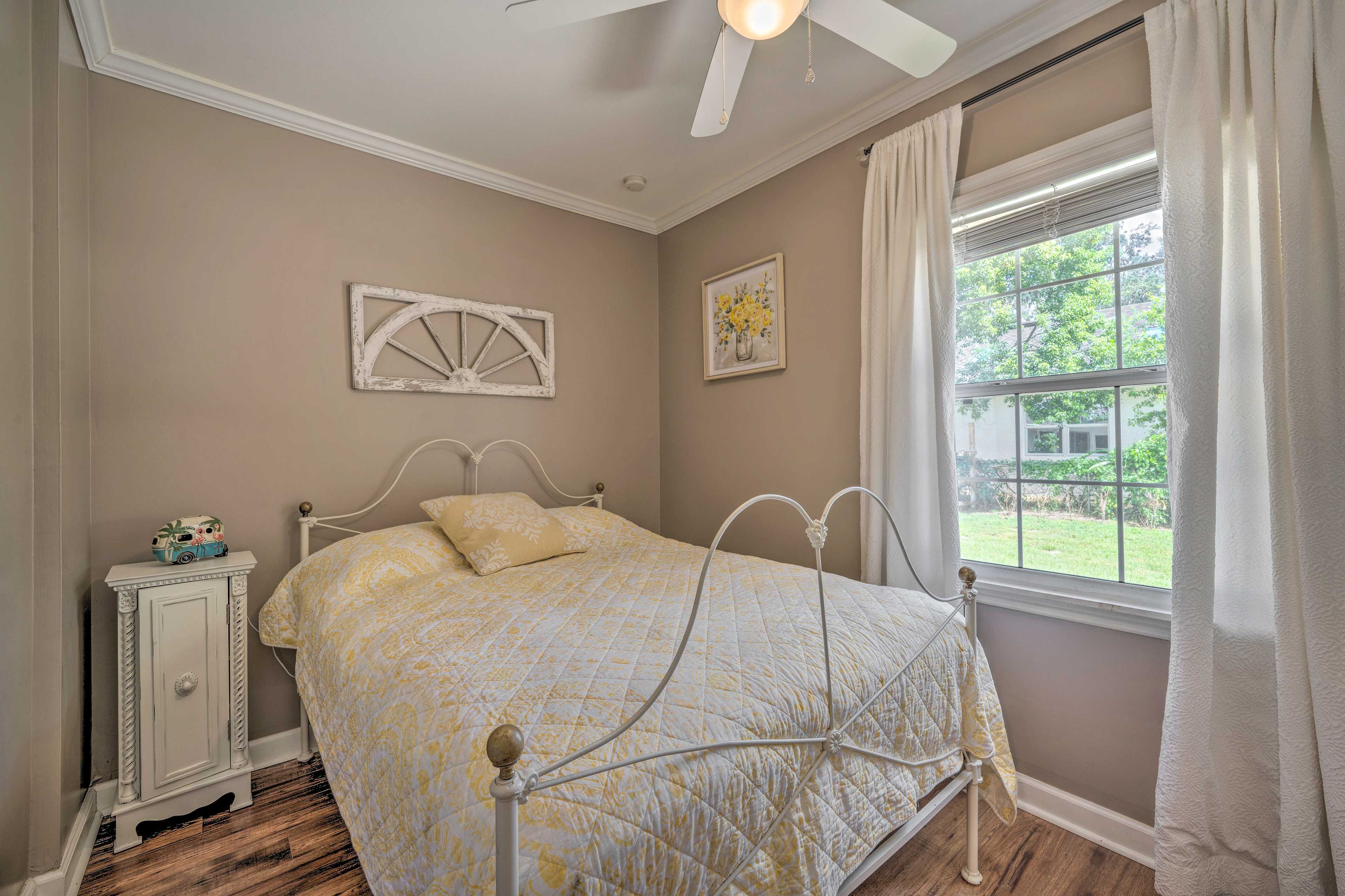 Bedroom 3 | Main Level | Queen Bed