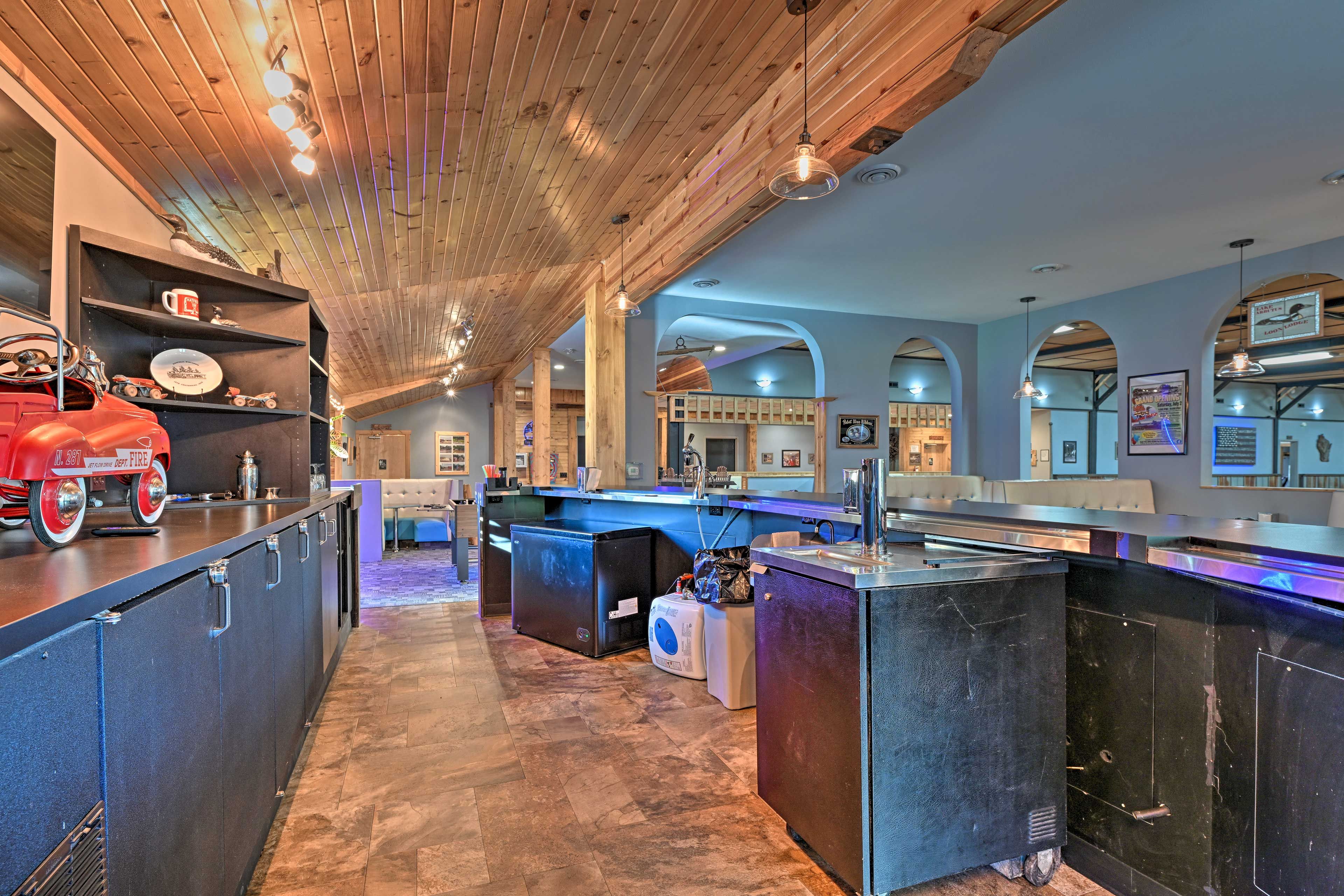 Full Bar