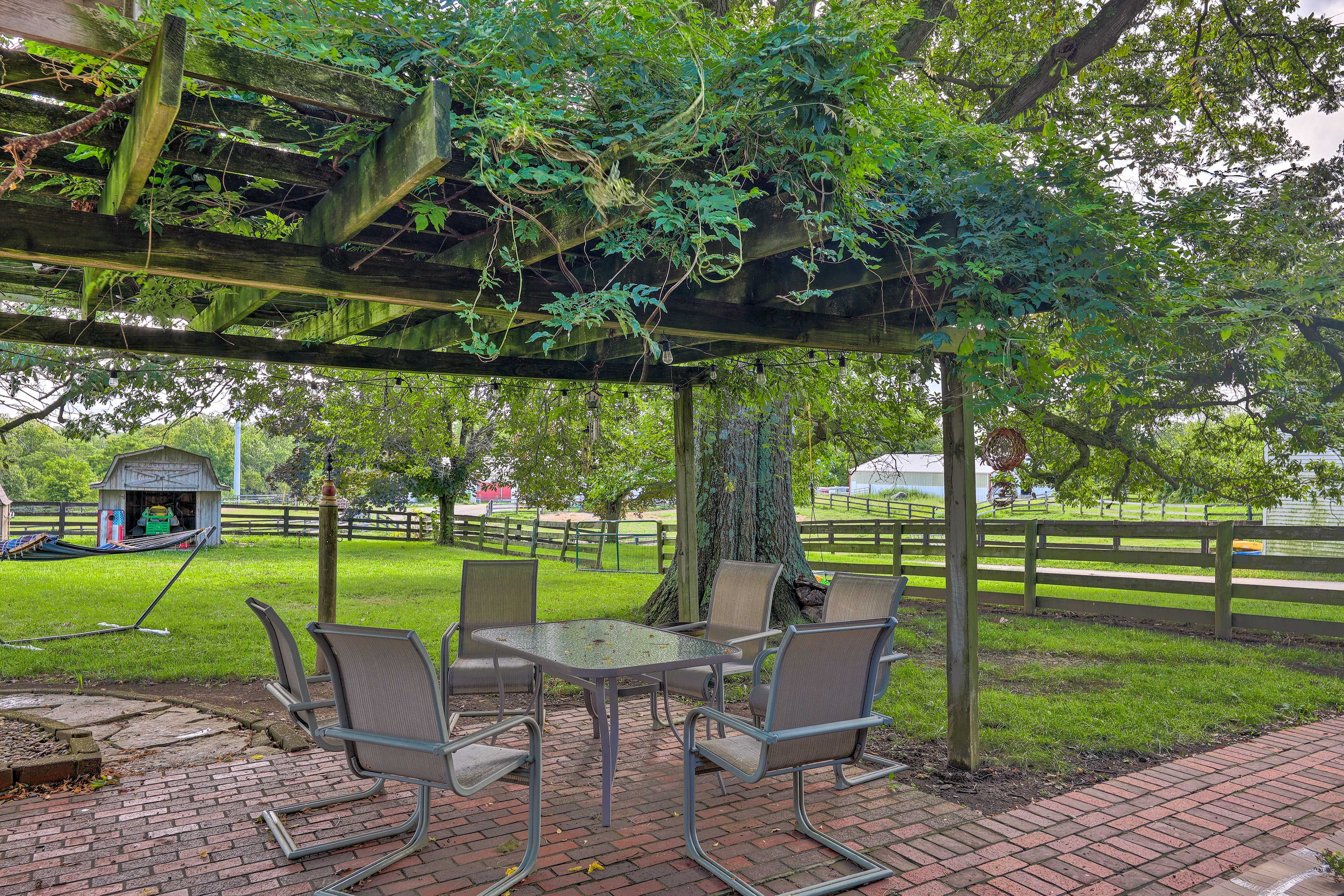 Covered Patio | Dining Area