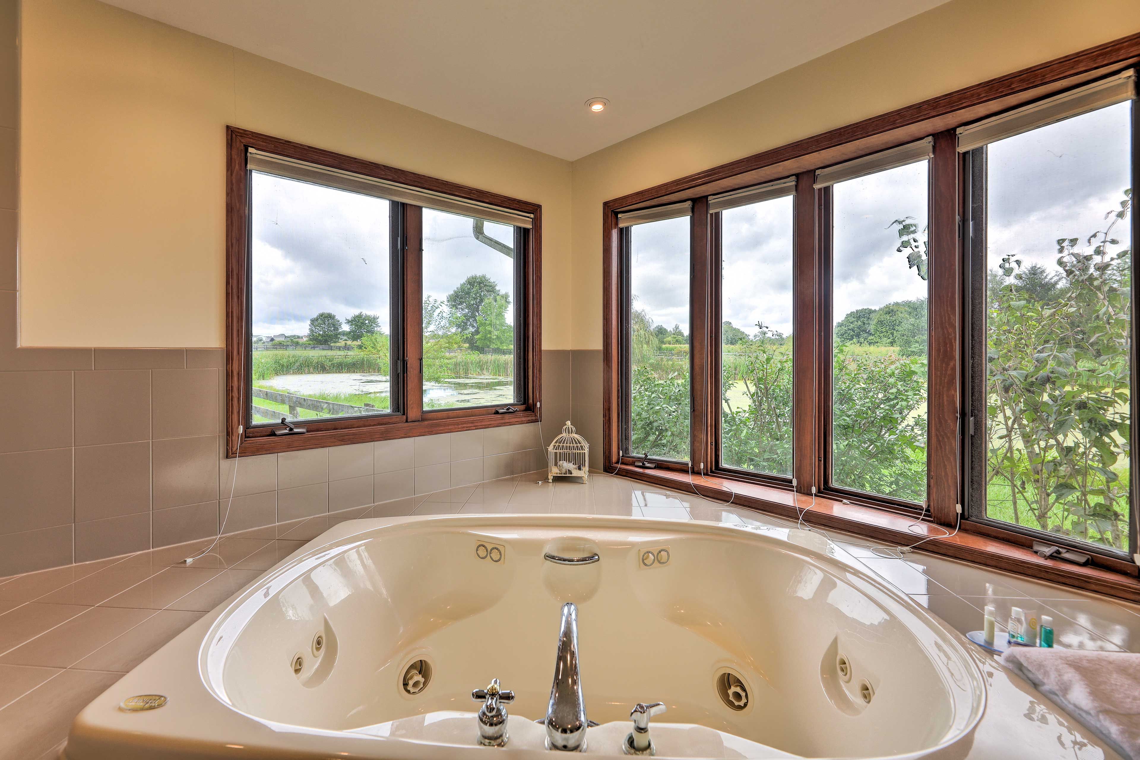 Jetted Tub