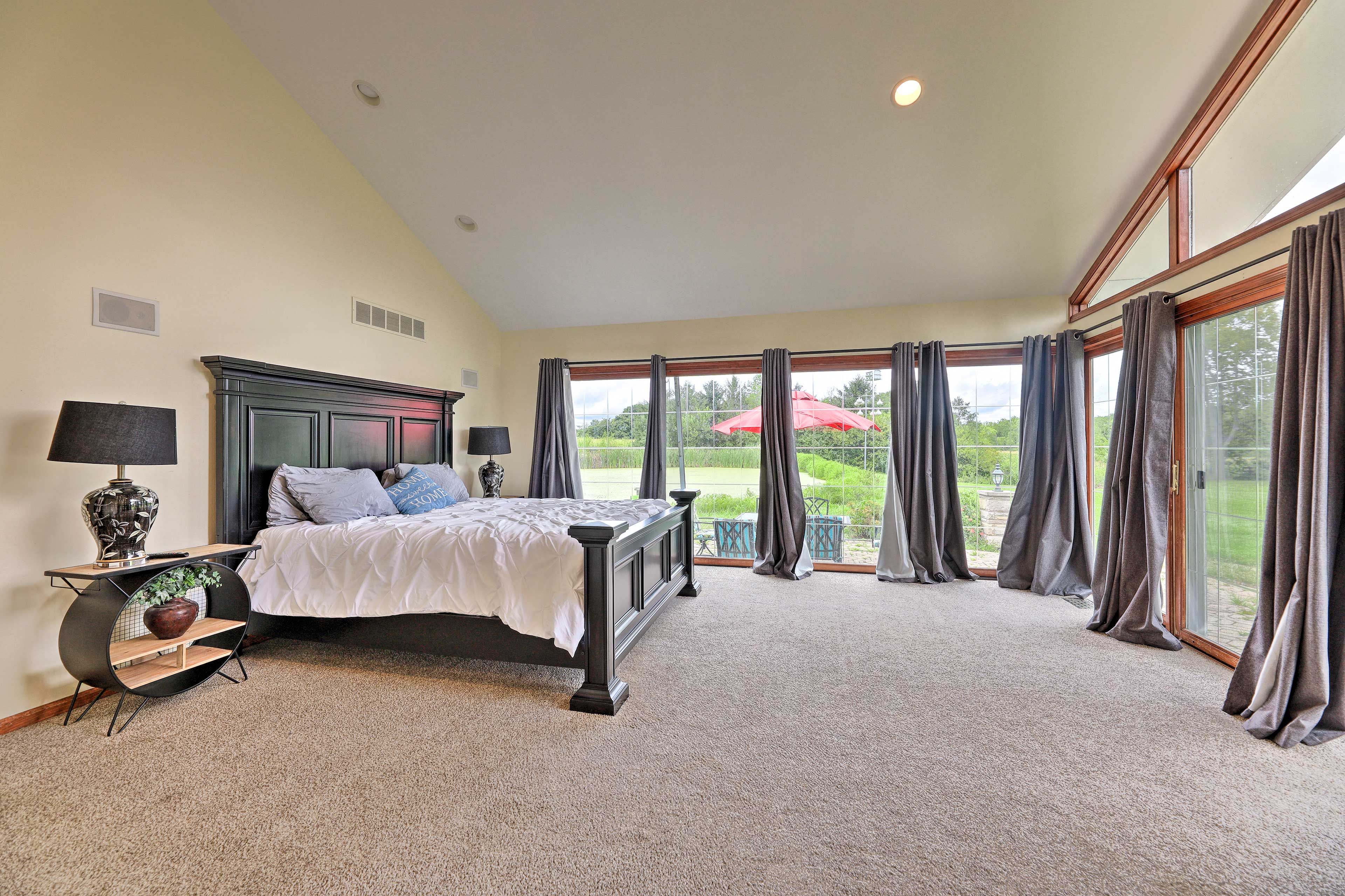 Bedroom 1 | Main Level | California King Bed | Linens Provided | Smart TV