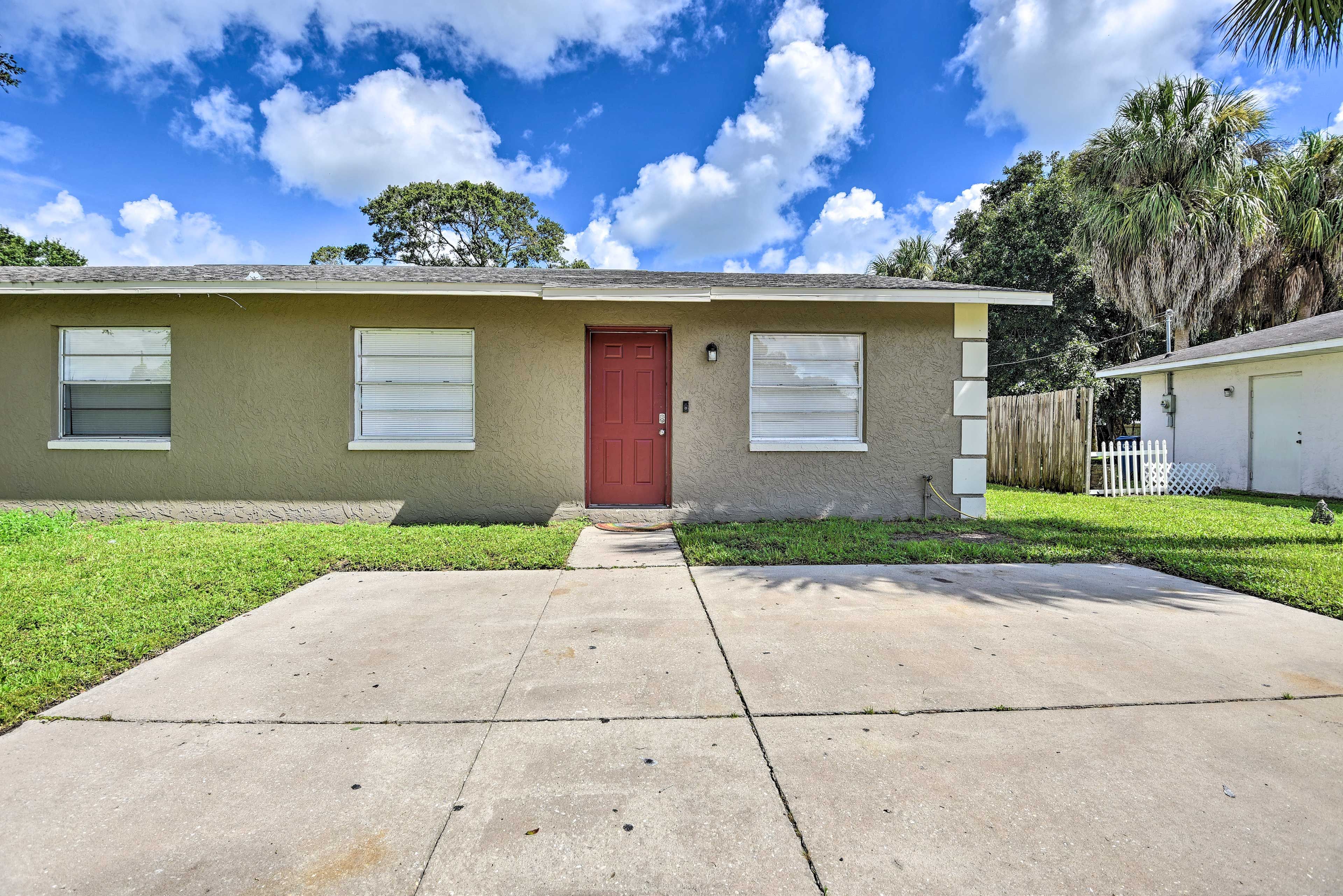 Exterior | Single-Story Ranch Duplex | Central Heating & Air Conditioning