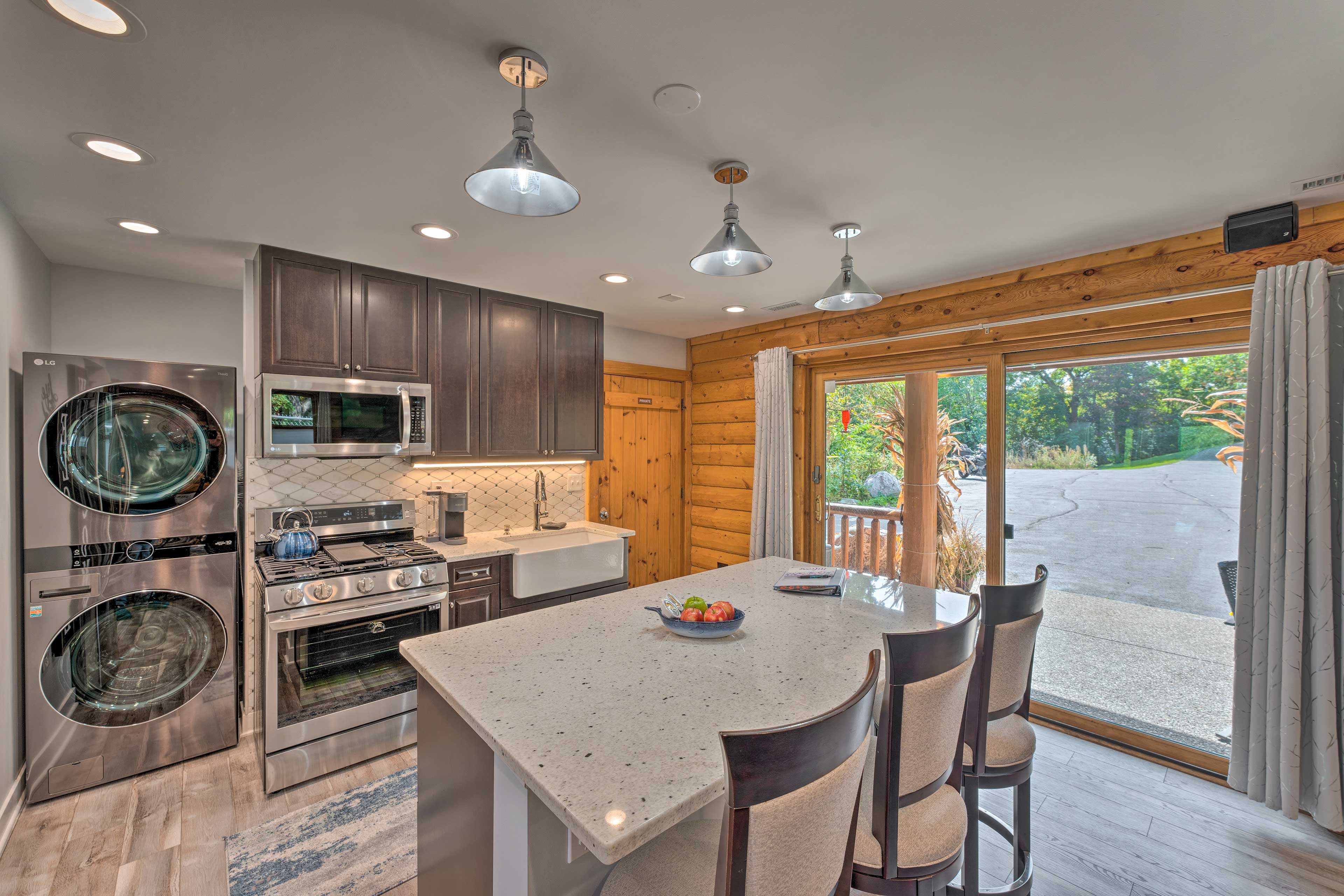 Studio | Kitchen