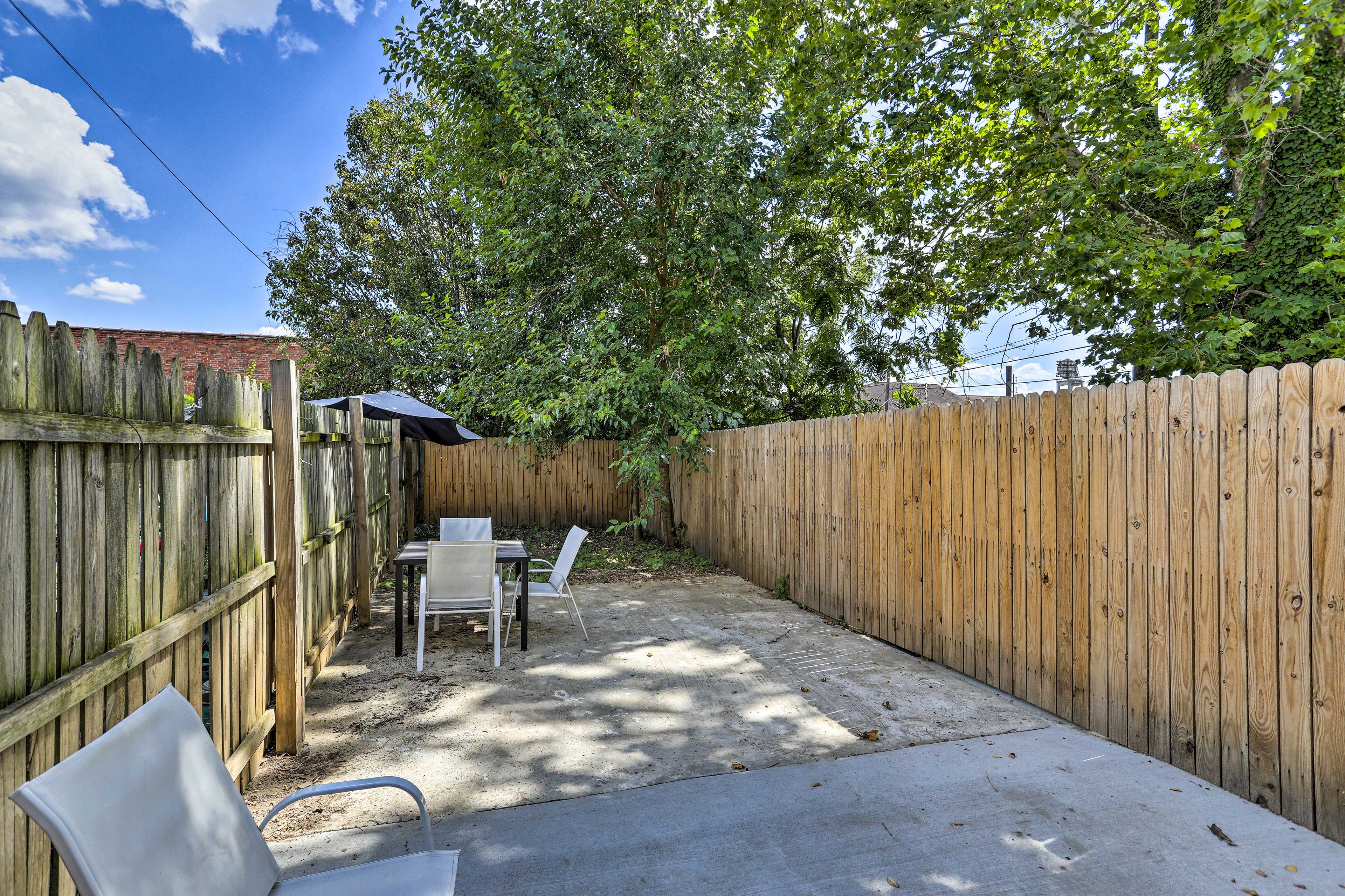 Patio | Small Yard | Dining Area | Gas Grill