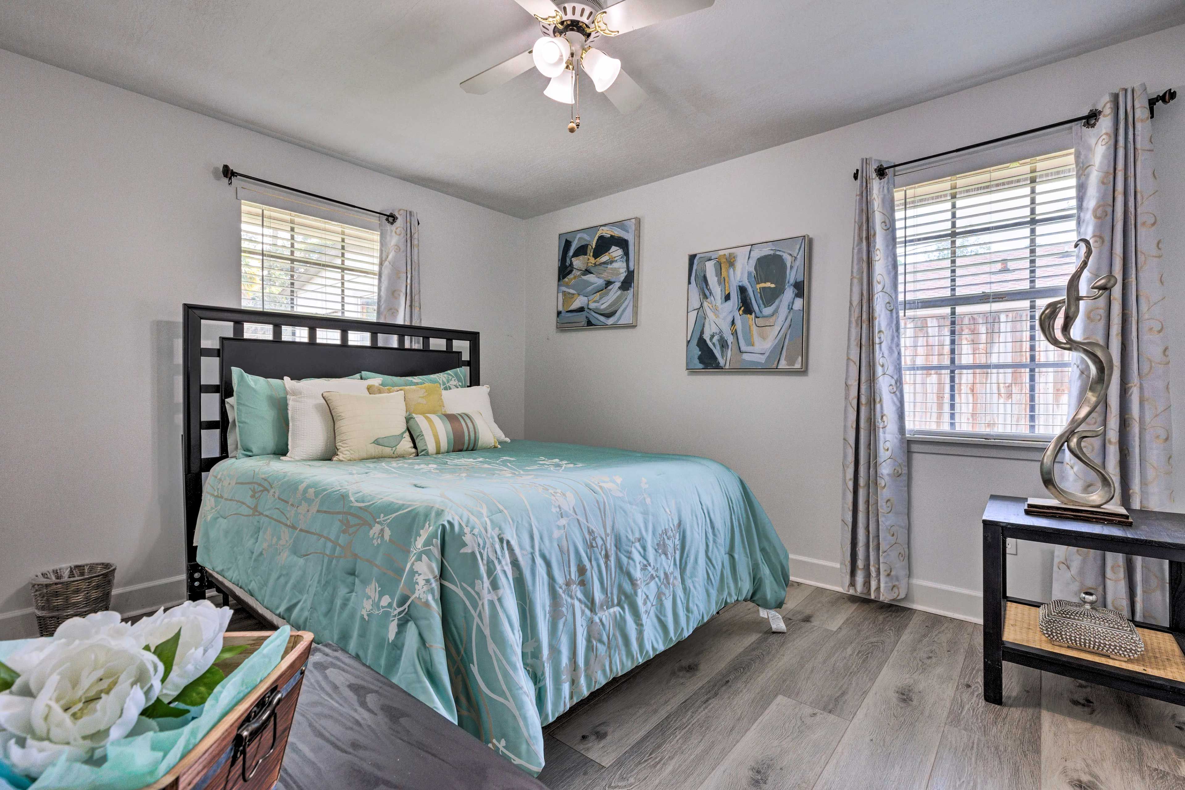 Bedroom 2 | Queen Bed | Linens Provided