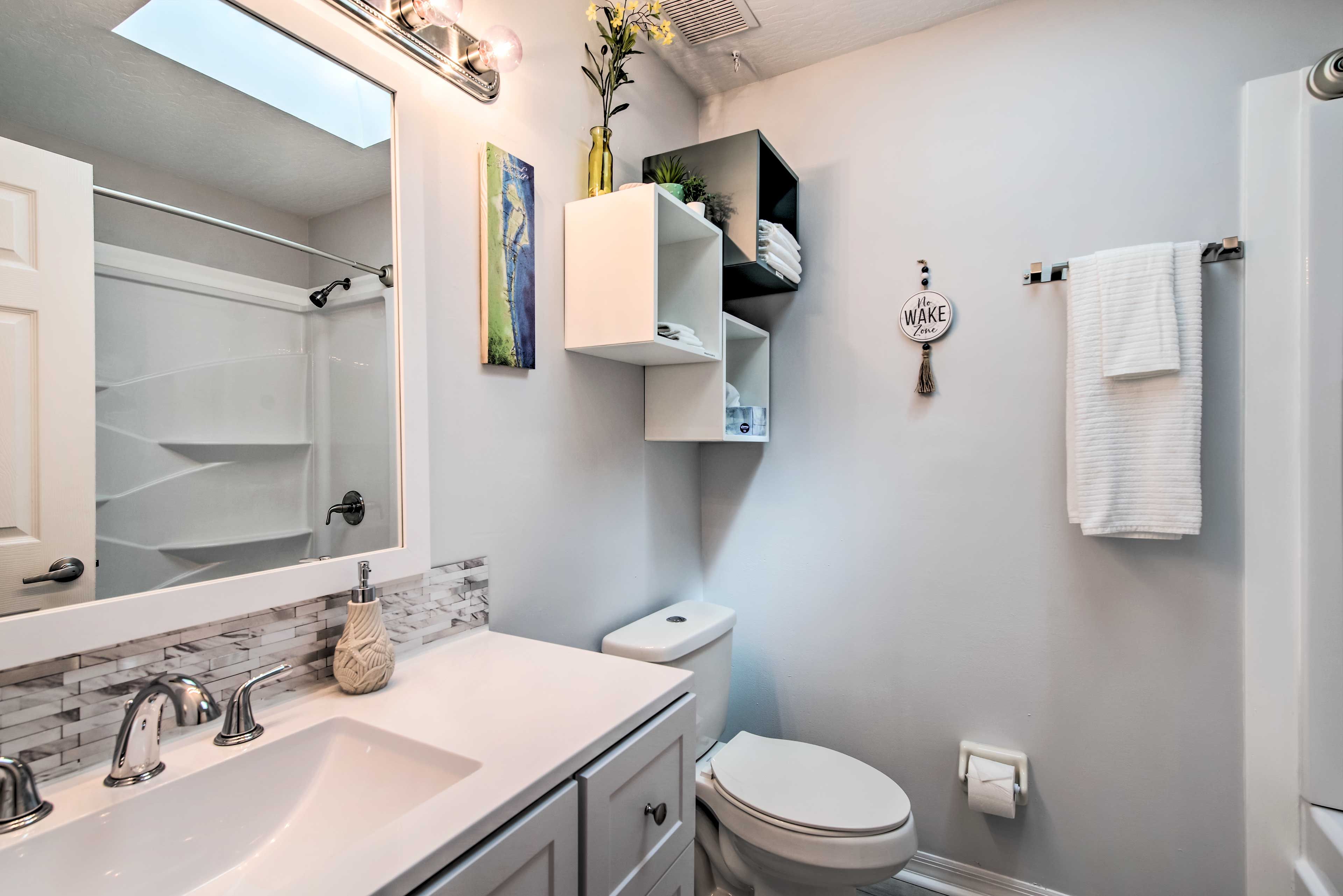 En-Suite Bath | Towels Provided