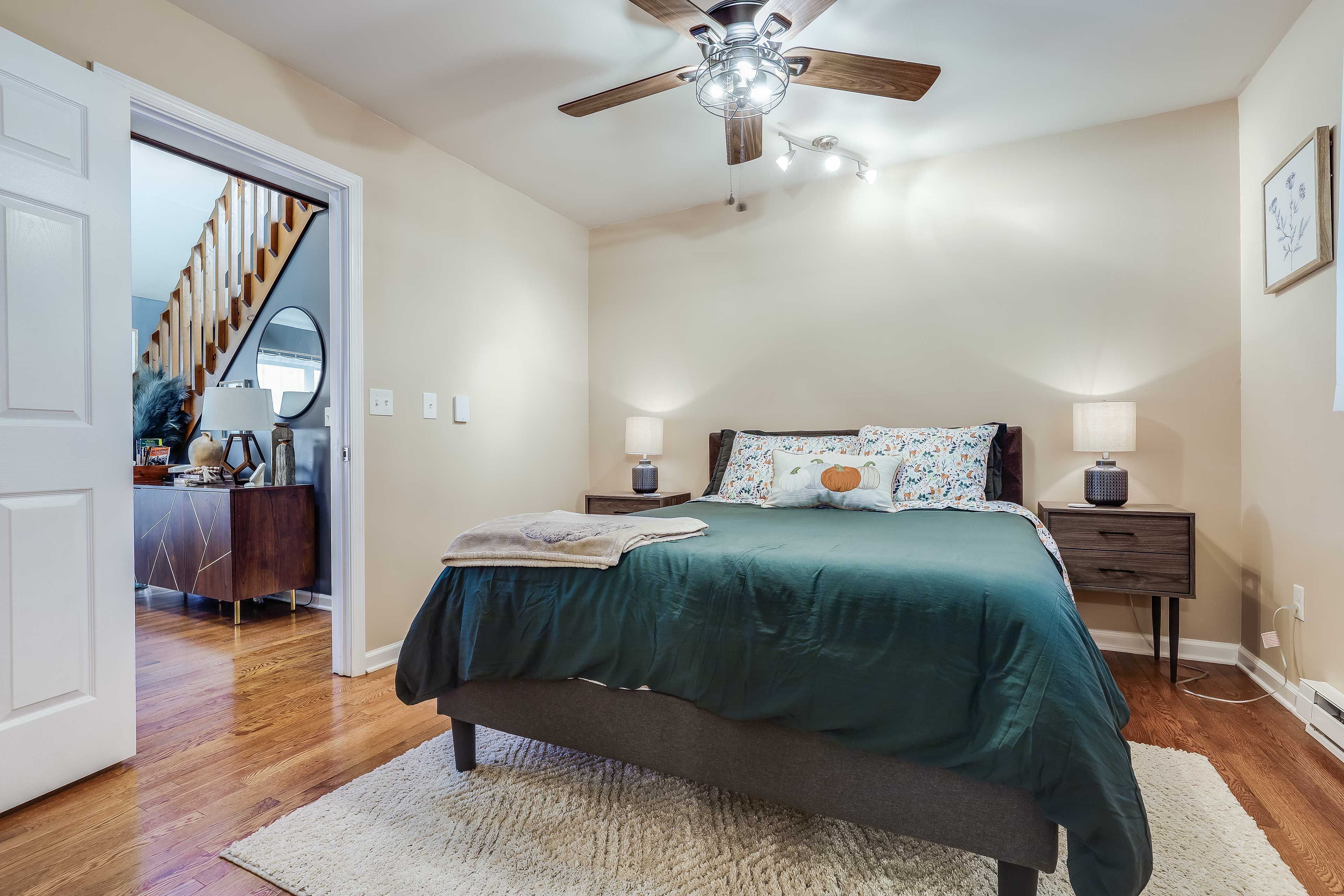 Bedroom 1 | 1st Floor | Queen Bed | Linens Provided | En-Suite Bathroom