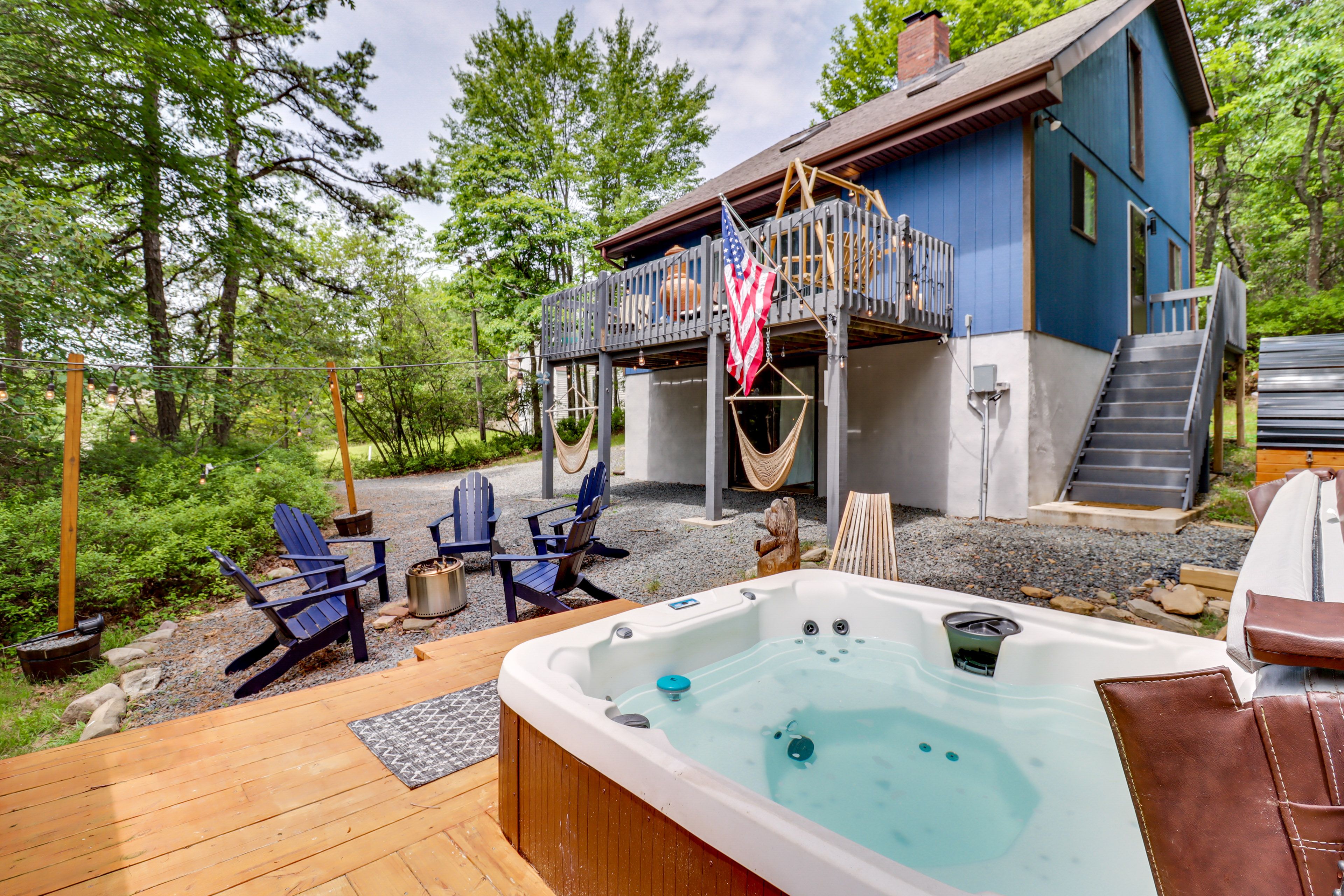 Long Pond Vacation Rental | 3BR | 2BA | Stairs Required | 1,092 Sq Ft