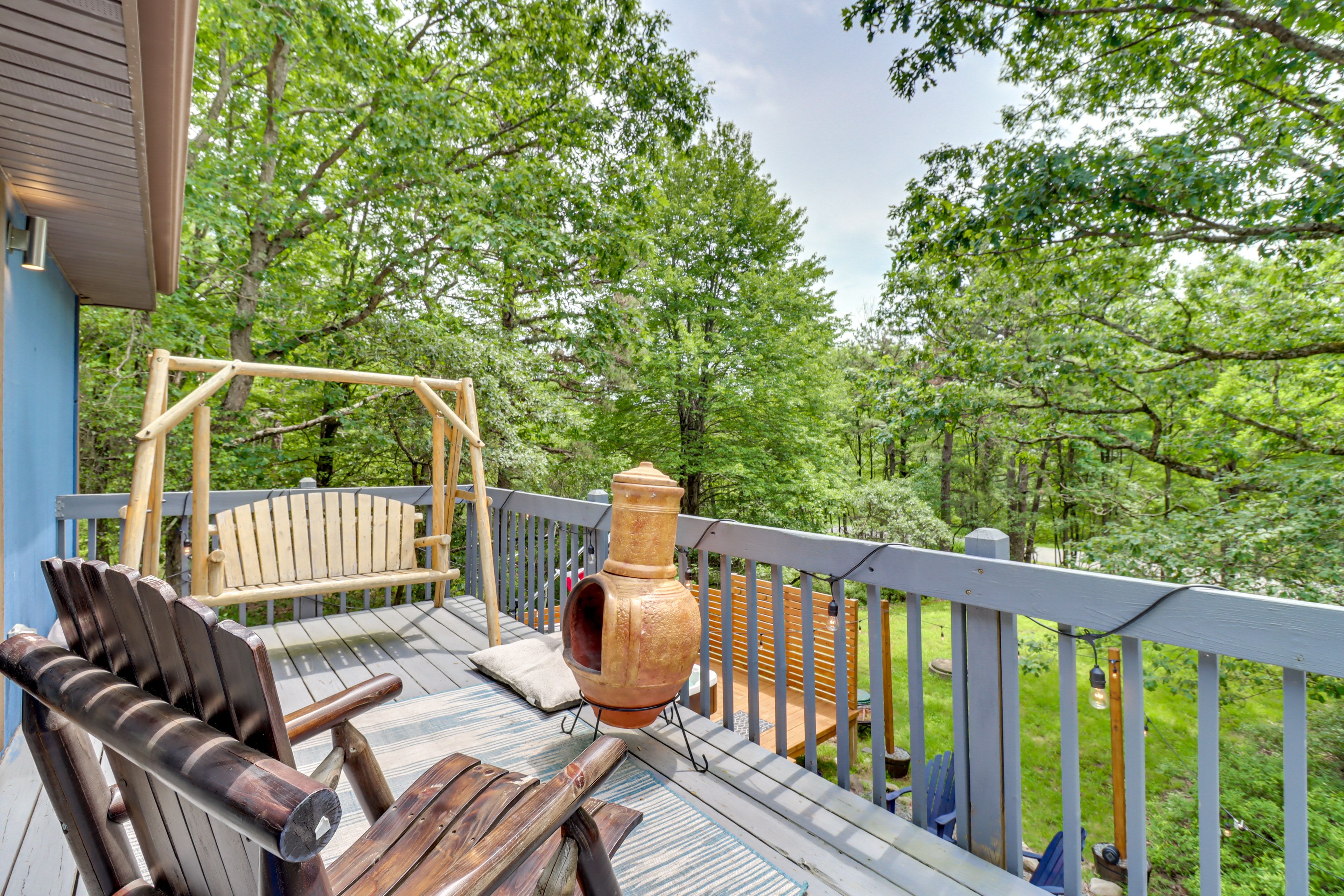 Furnished Deck | Swing & Rockers