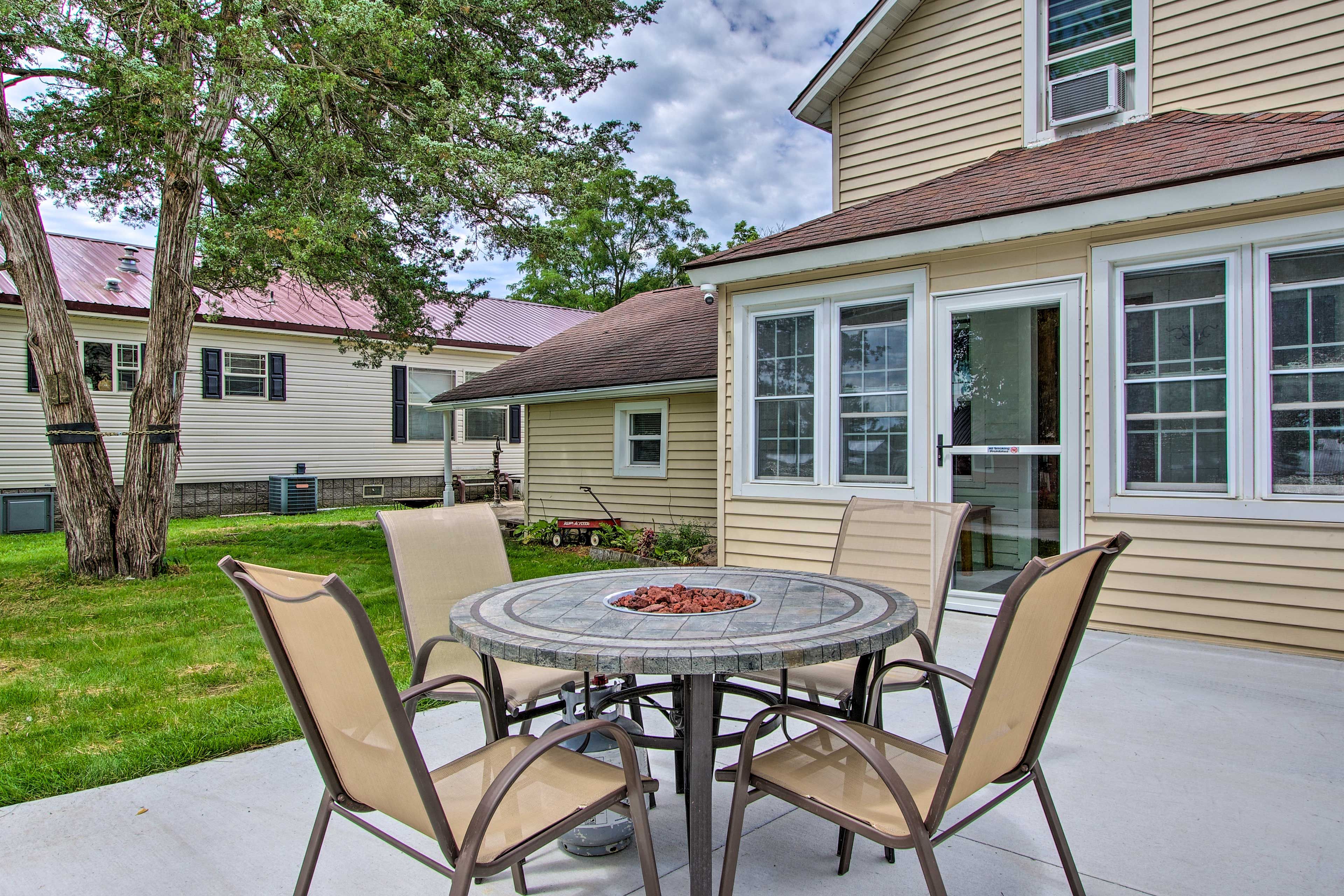 Harpers Ferry Vacation Rental | 3BR | 1BA | 1,100 Sq Ft | Step-Free Access