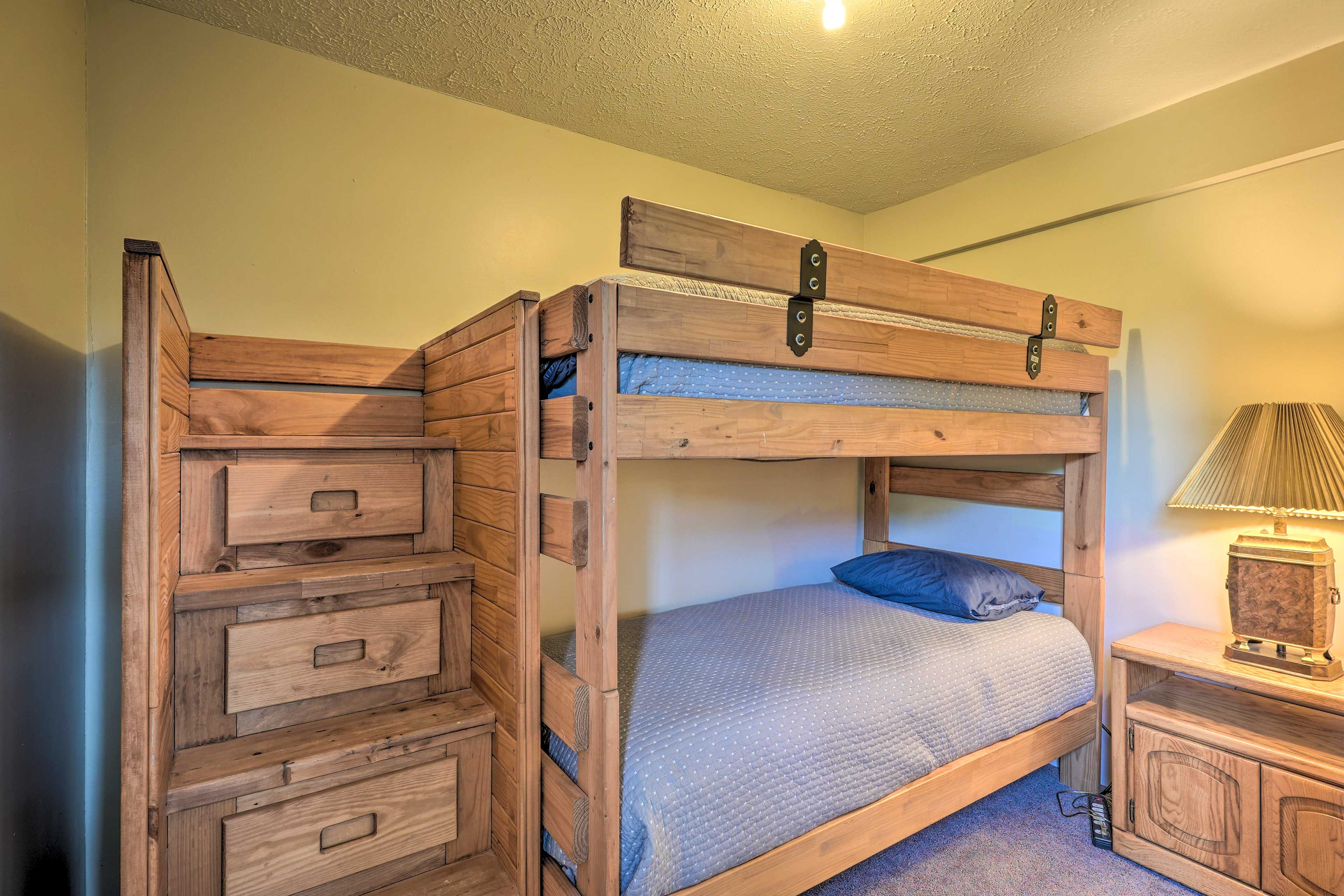 Bonus Room | Twin Bunk Bed | Lower Level