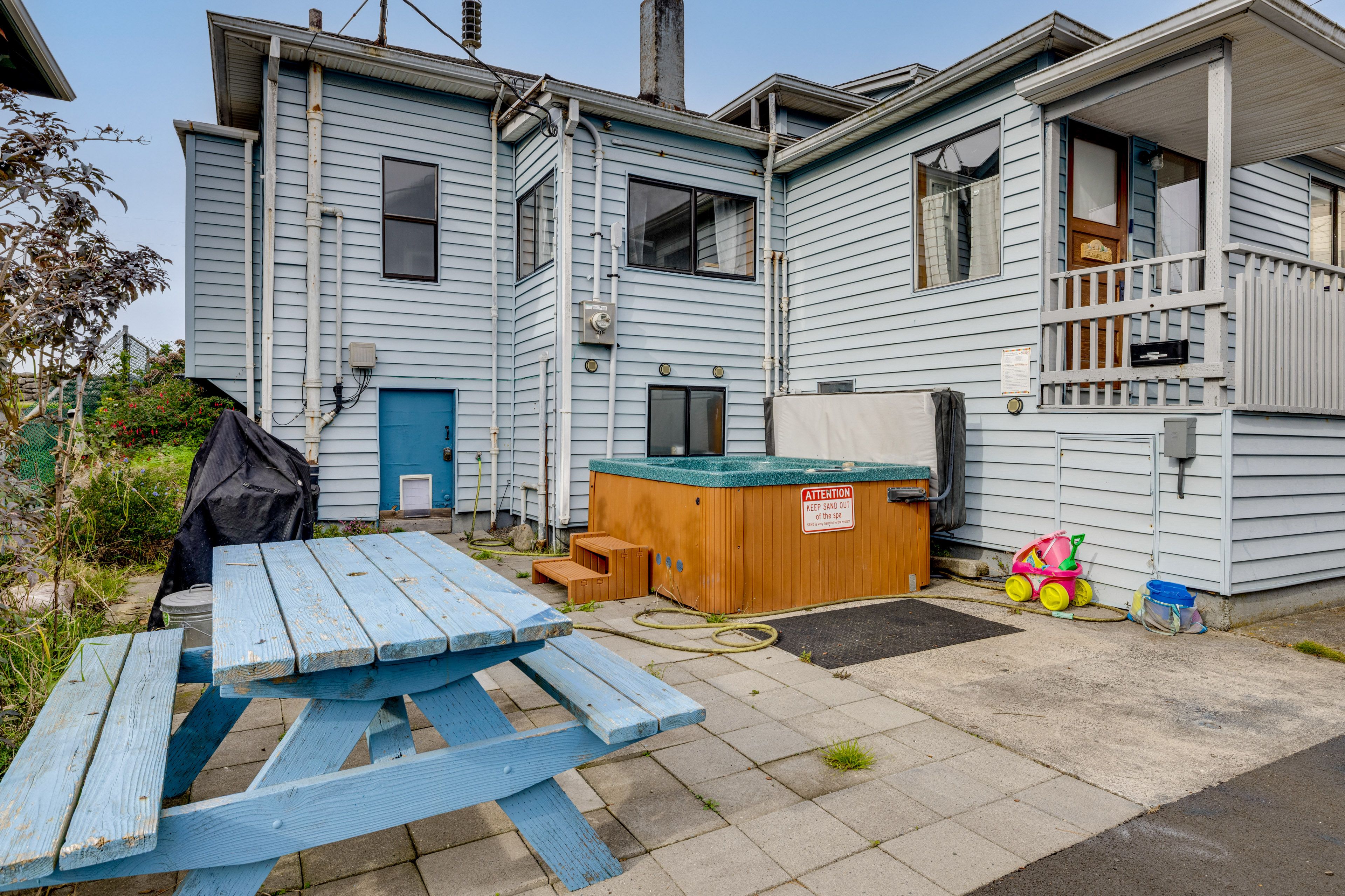 Front Patio | Hot Tub | Beachfront