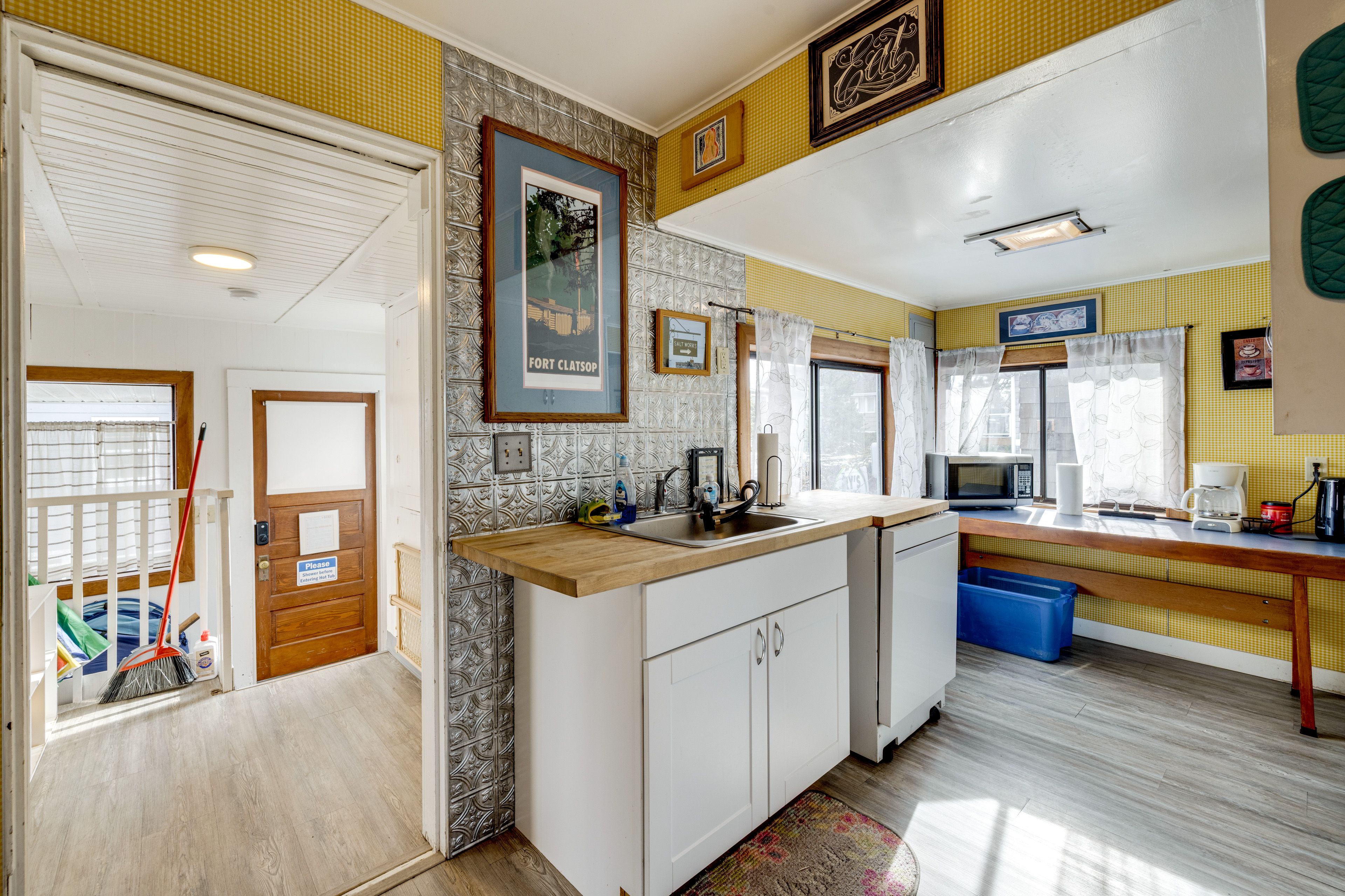 Kitchen | Cooking Basics | Dishwasher | Drip Coffee Maker | 1st Floor