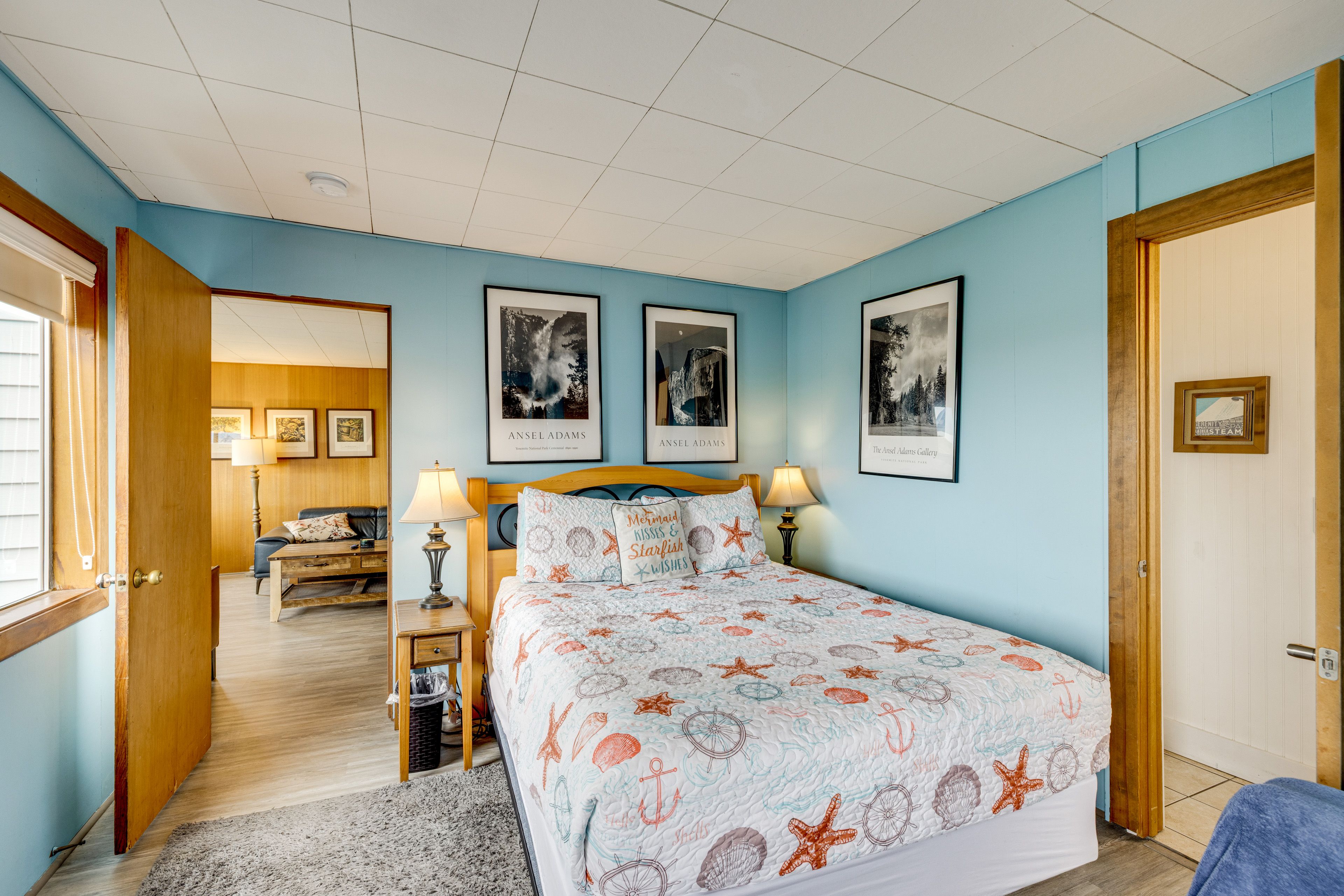 Bedroom 1 | Queen Bed | Twin Futon | 1st Floor