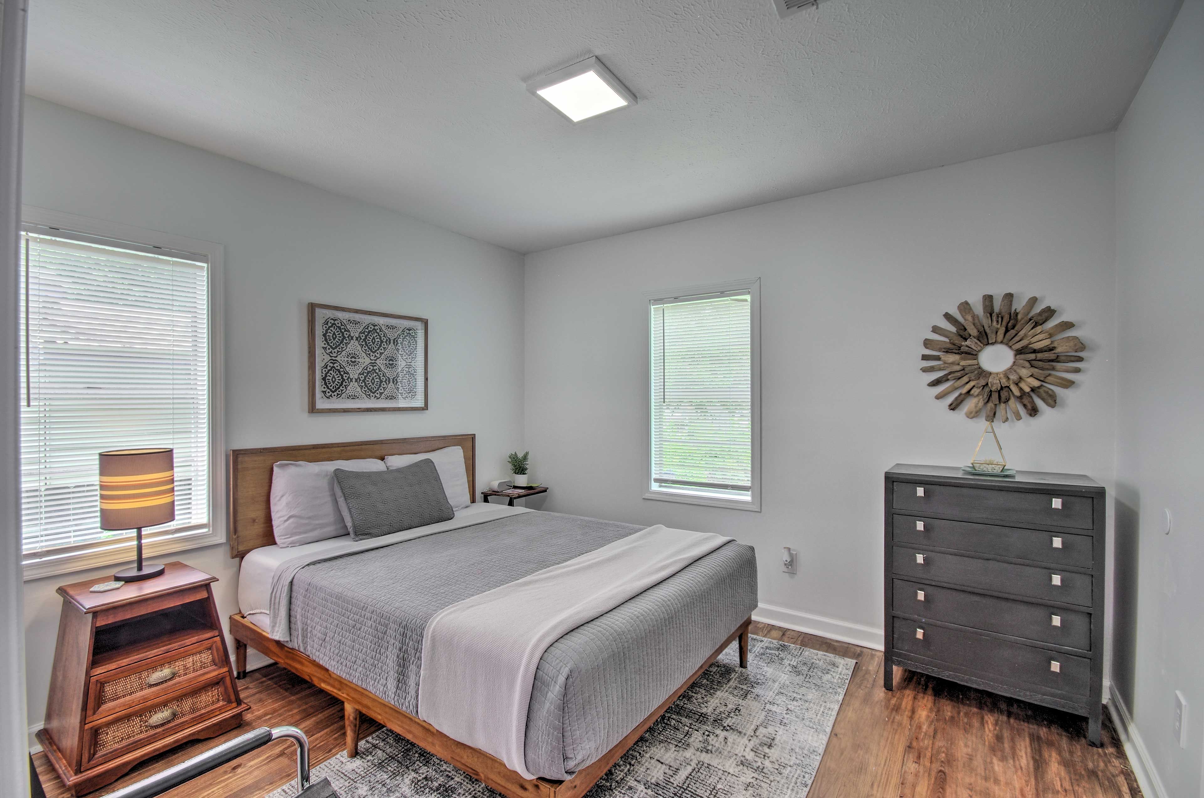 Bedroom 1 | Queen Bed | Linens Provided