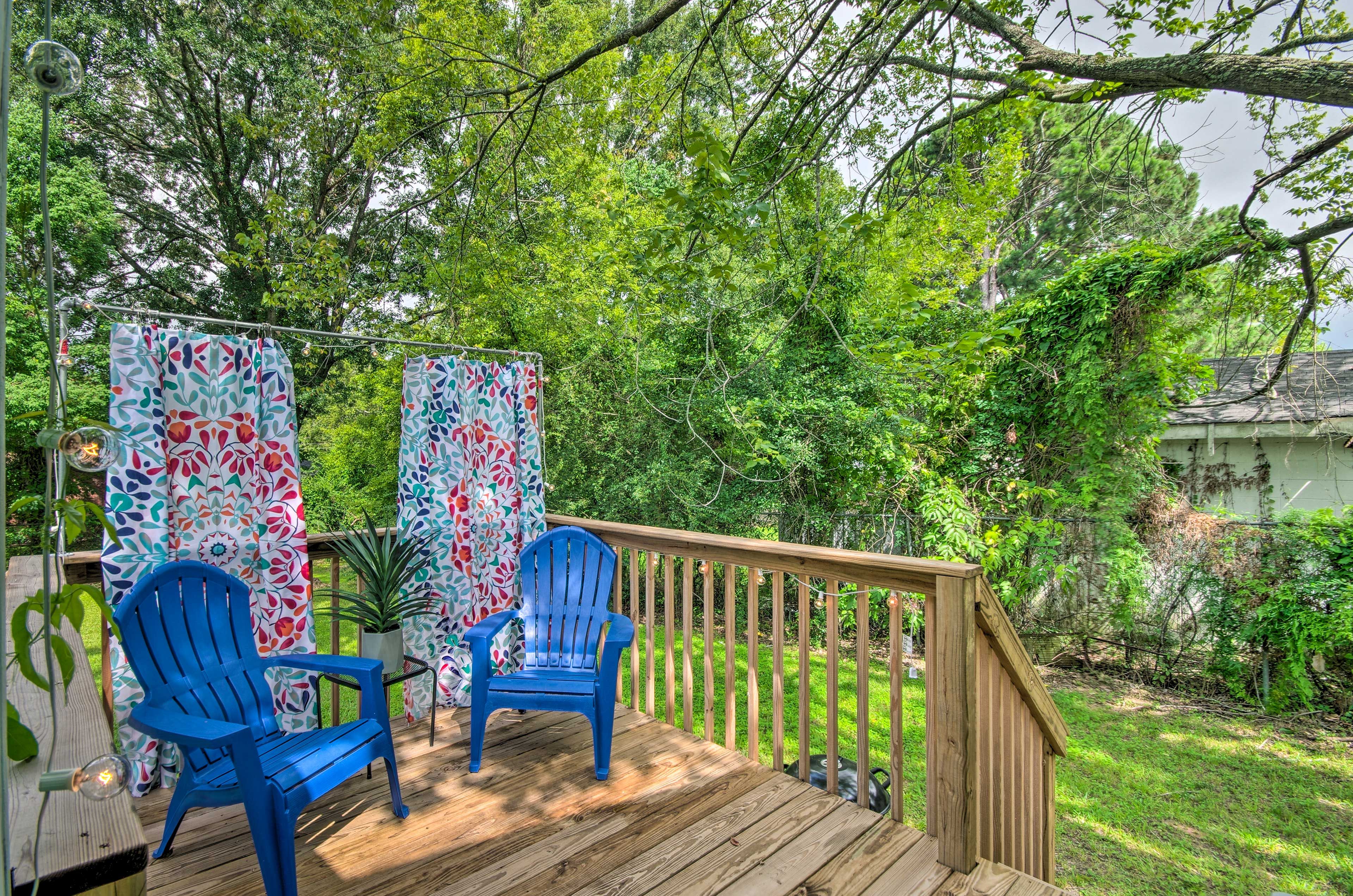 Deck | Outdoor Seating