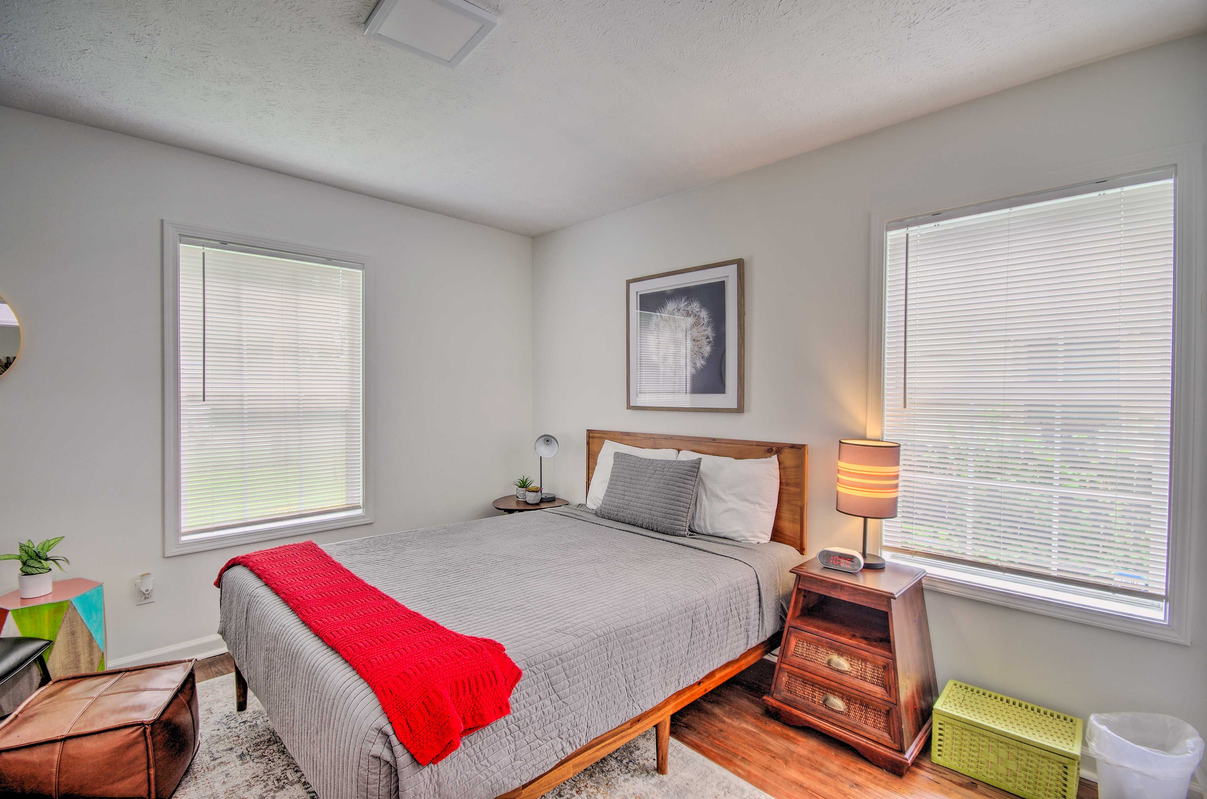 Bedroom 2 | Queen Bed | Memory Foam Mattresses