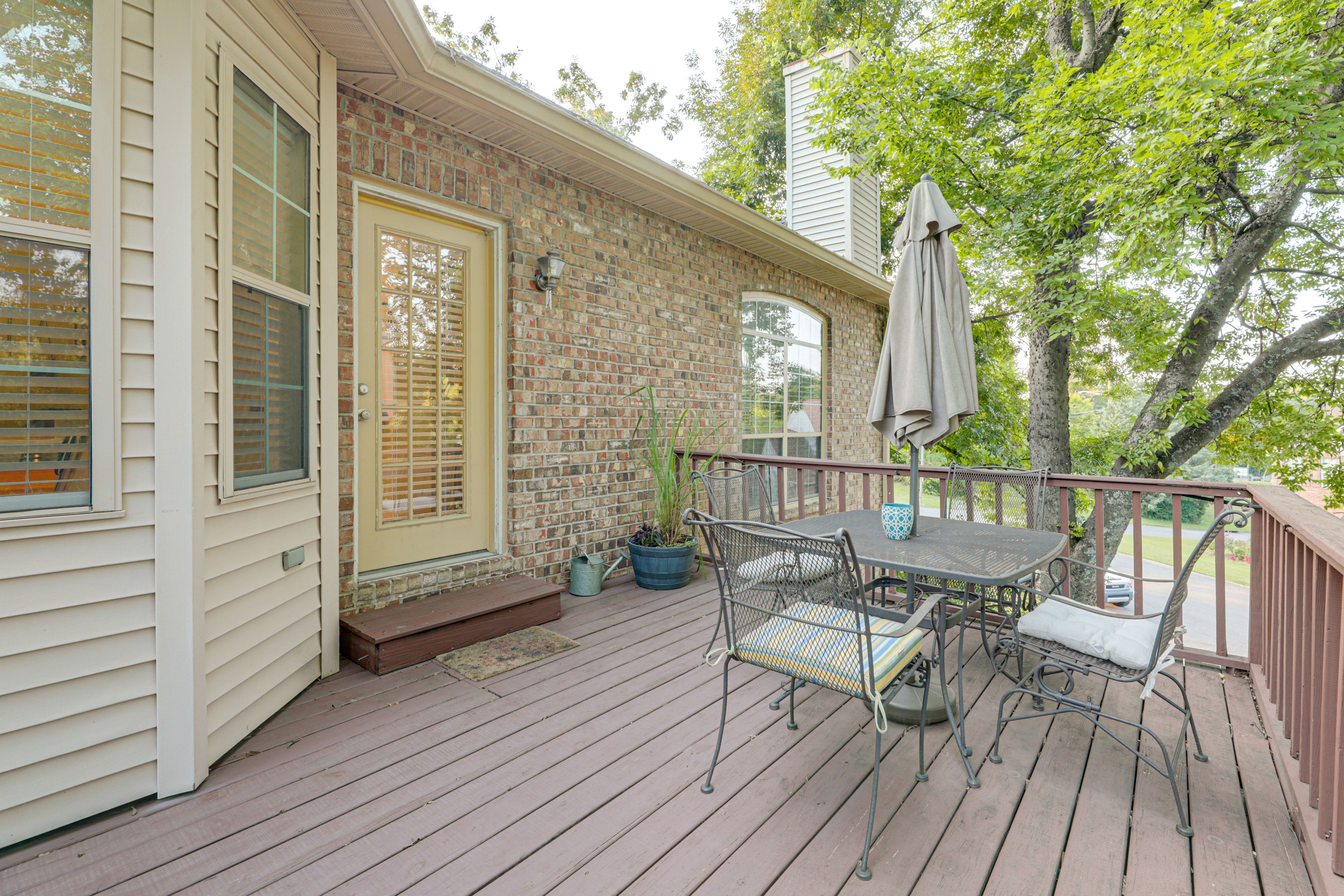 Deck | Gas Grill | Patio Heater | Dining Area