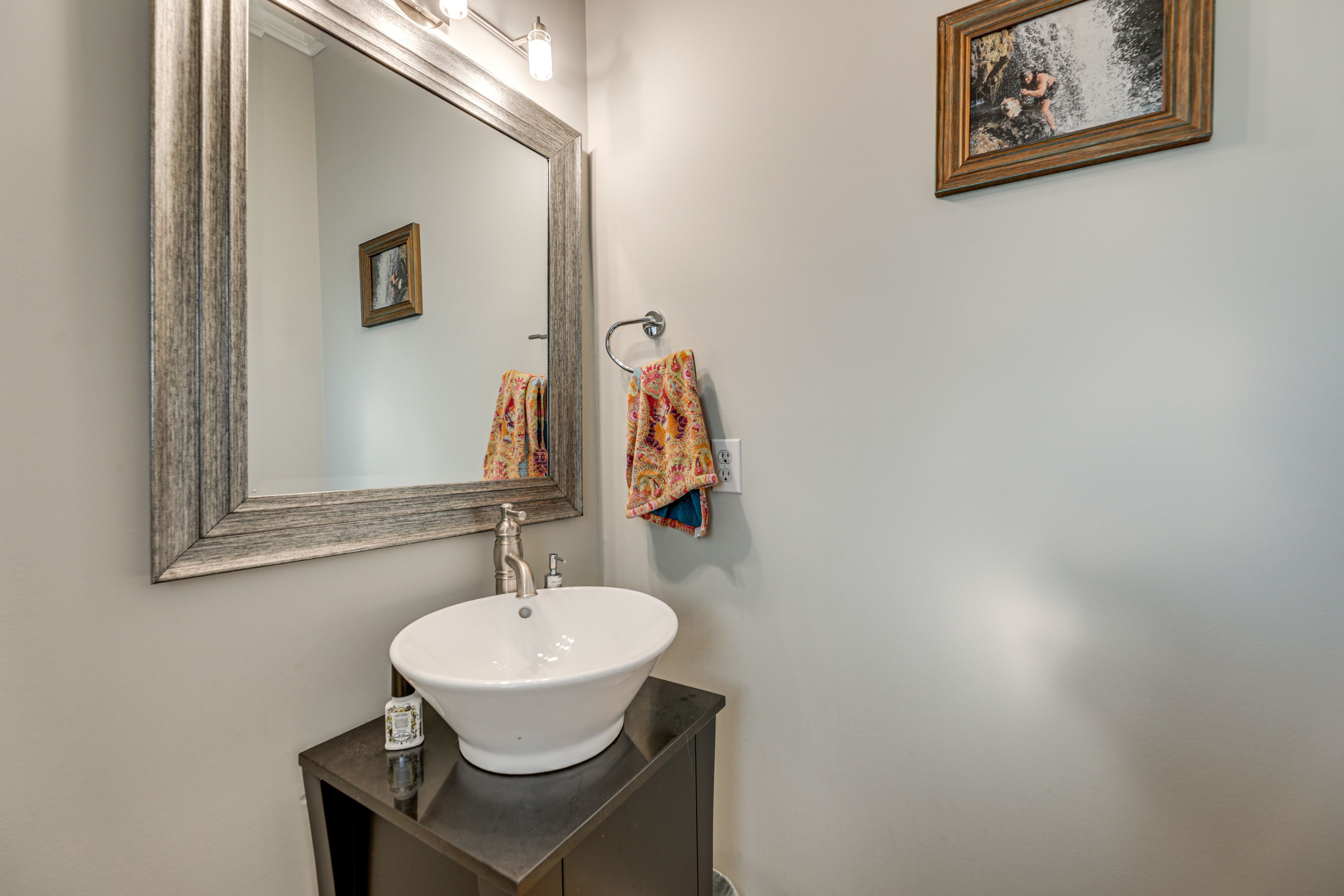 Half Bathroom | Main Level