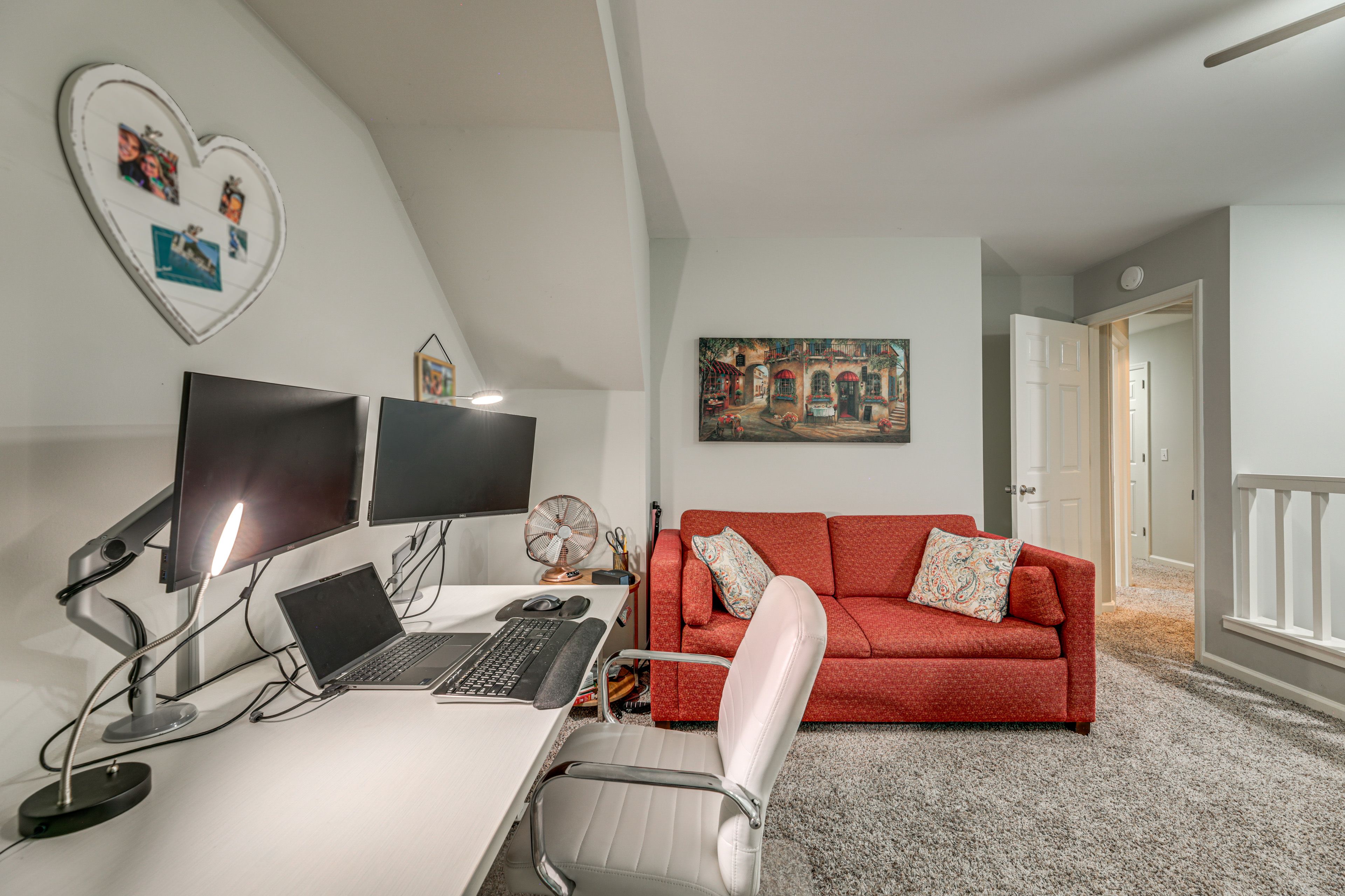 Loft | Workspace | Printer | Free WiFi