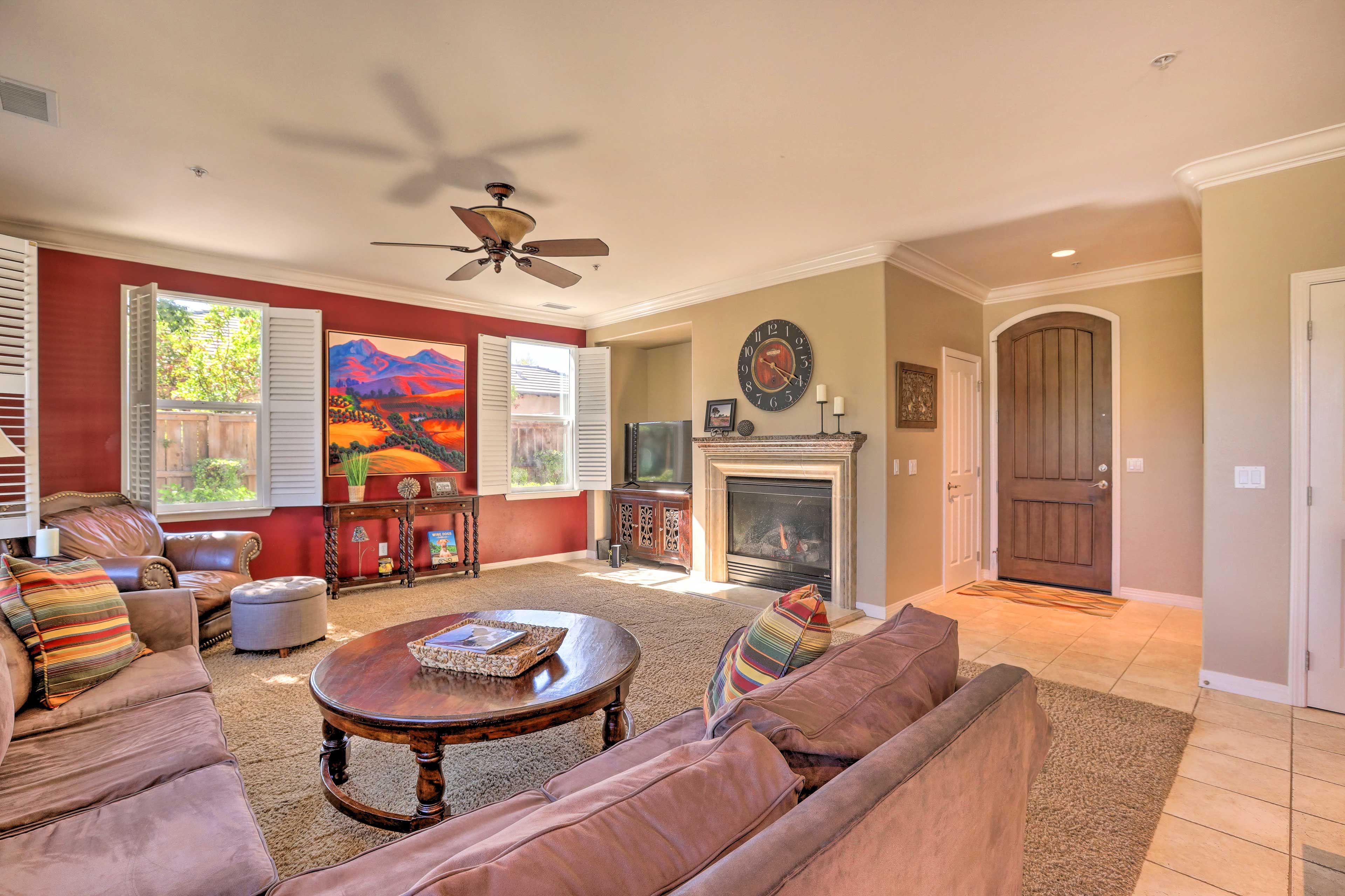 Living Room | Free WiFi