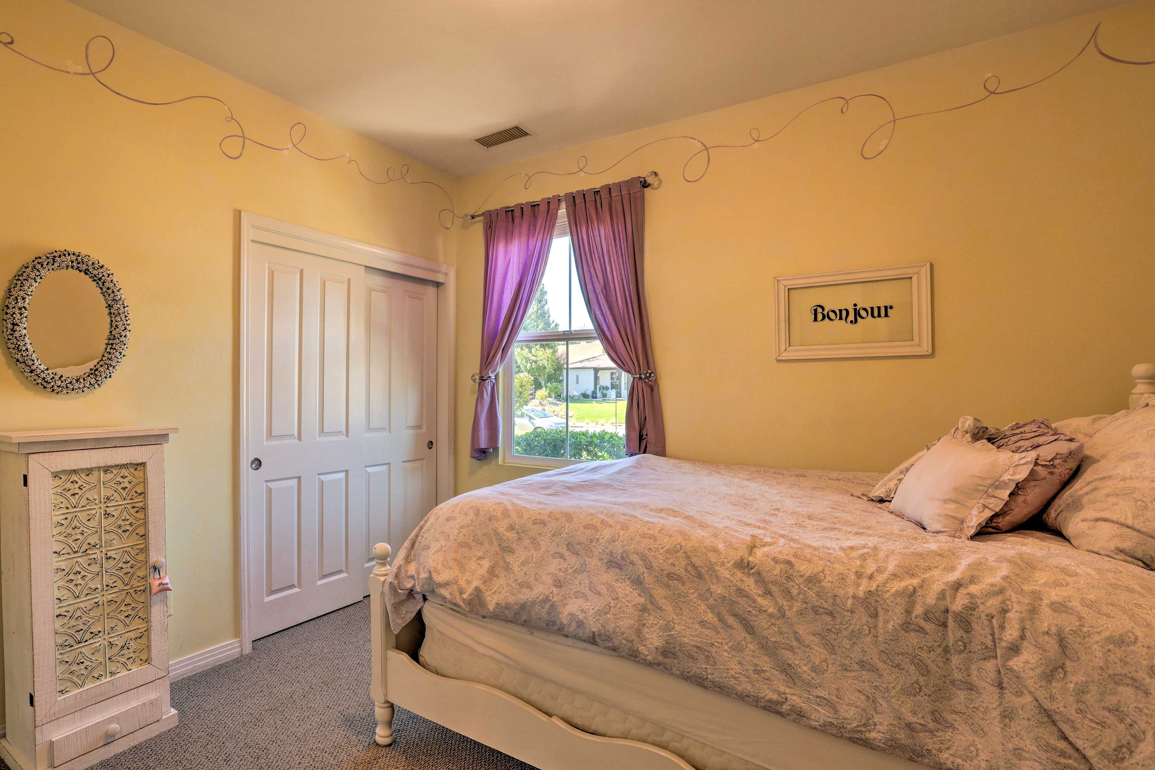 Bedroom 2 | King Bed
