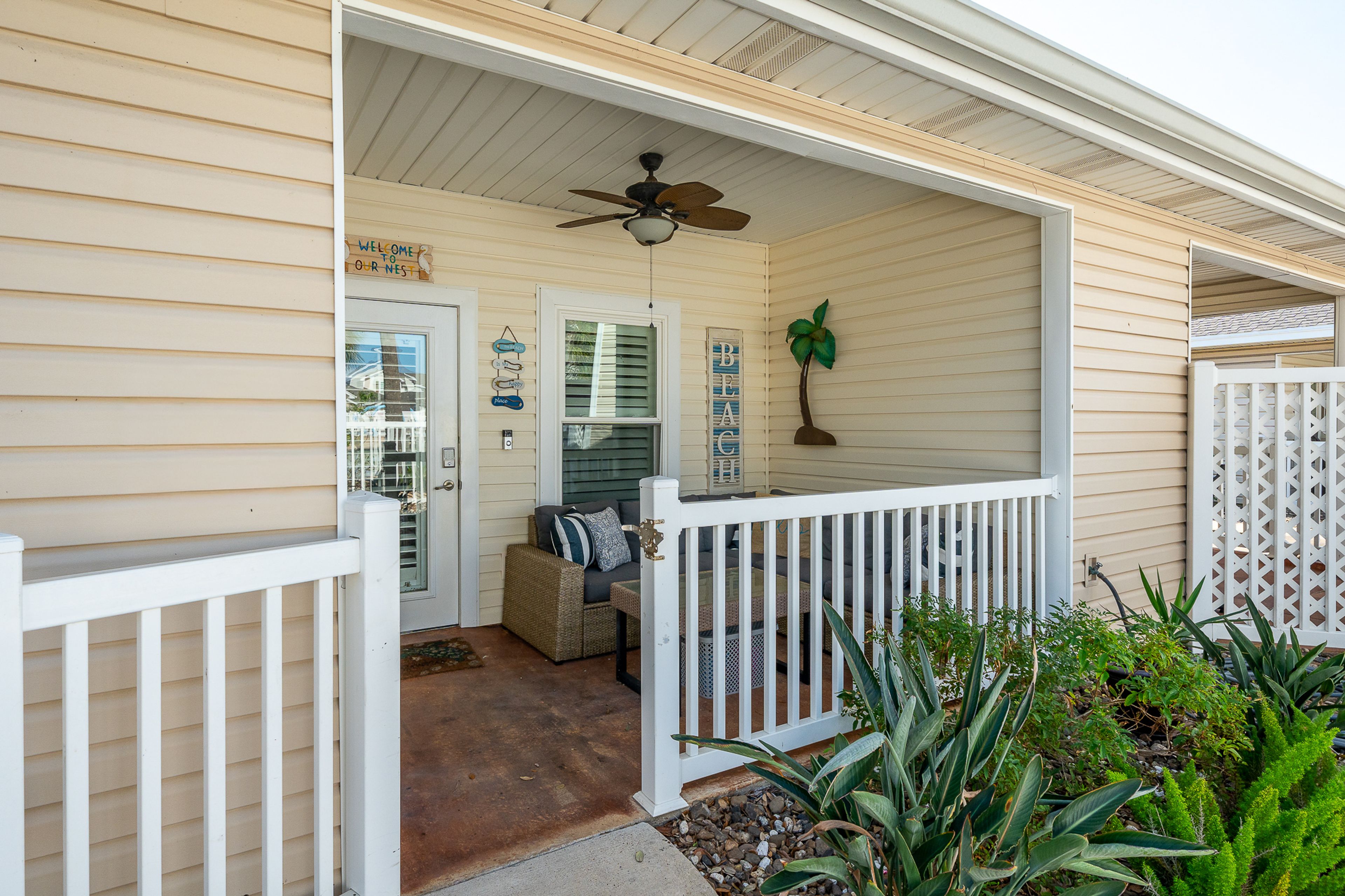 Front Entrance | Keyless Entry