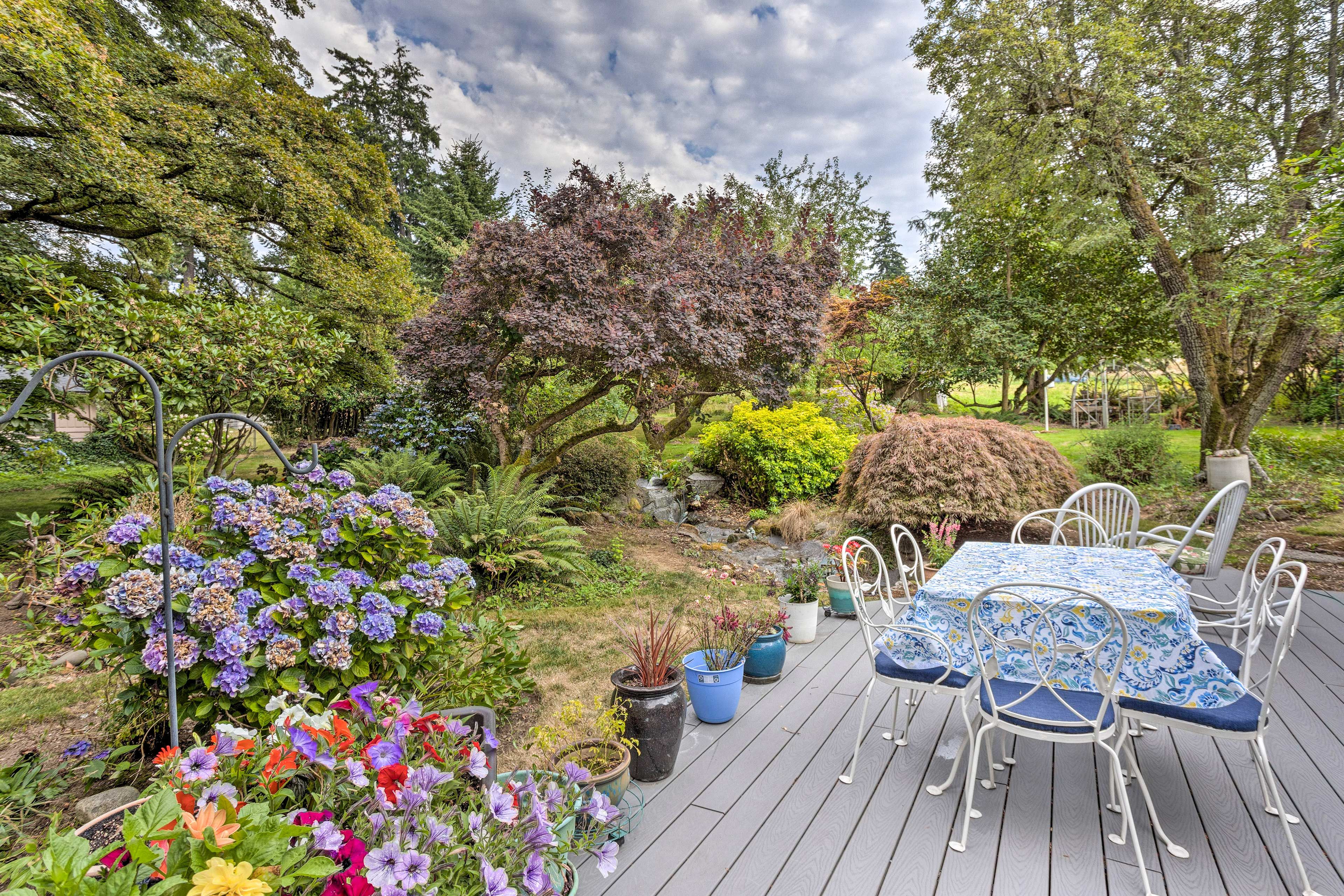 Deck | Outdoor Dining Areas | Garden Views