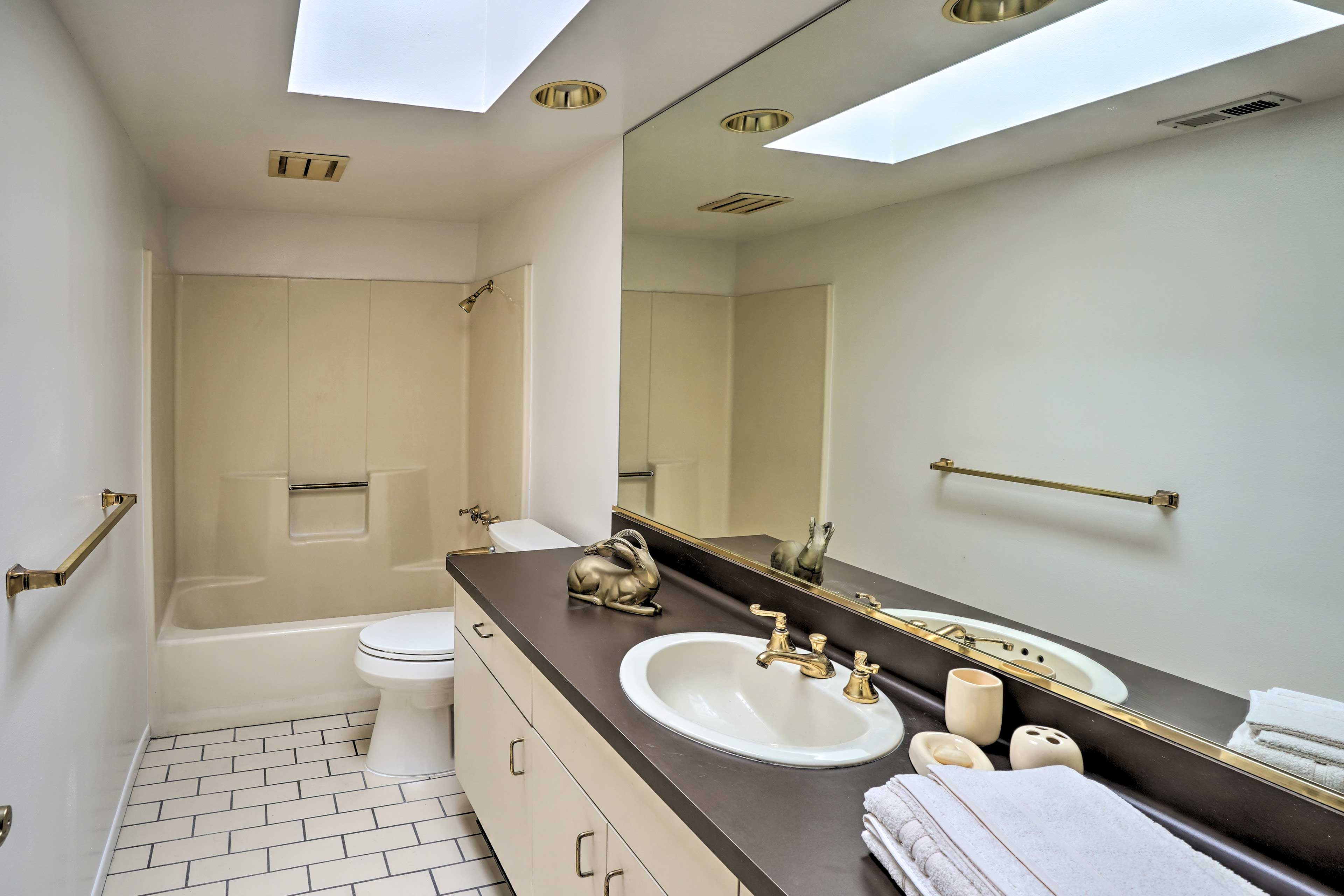 Full Bathroom