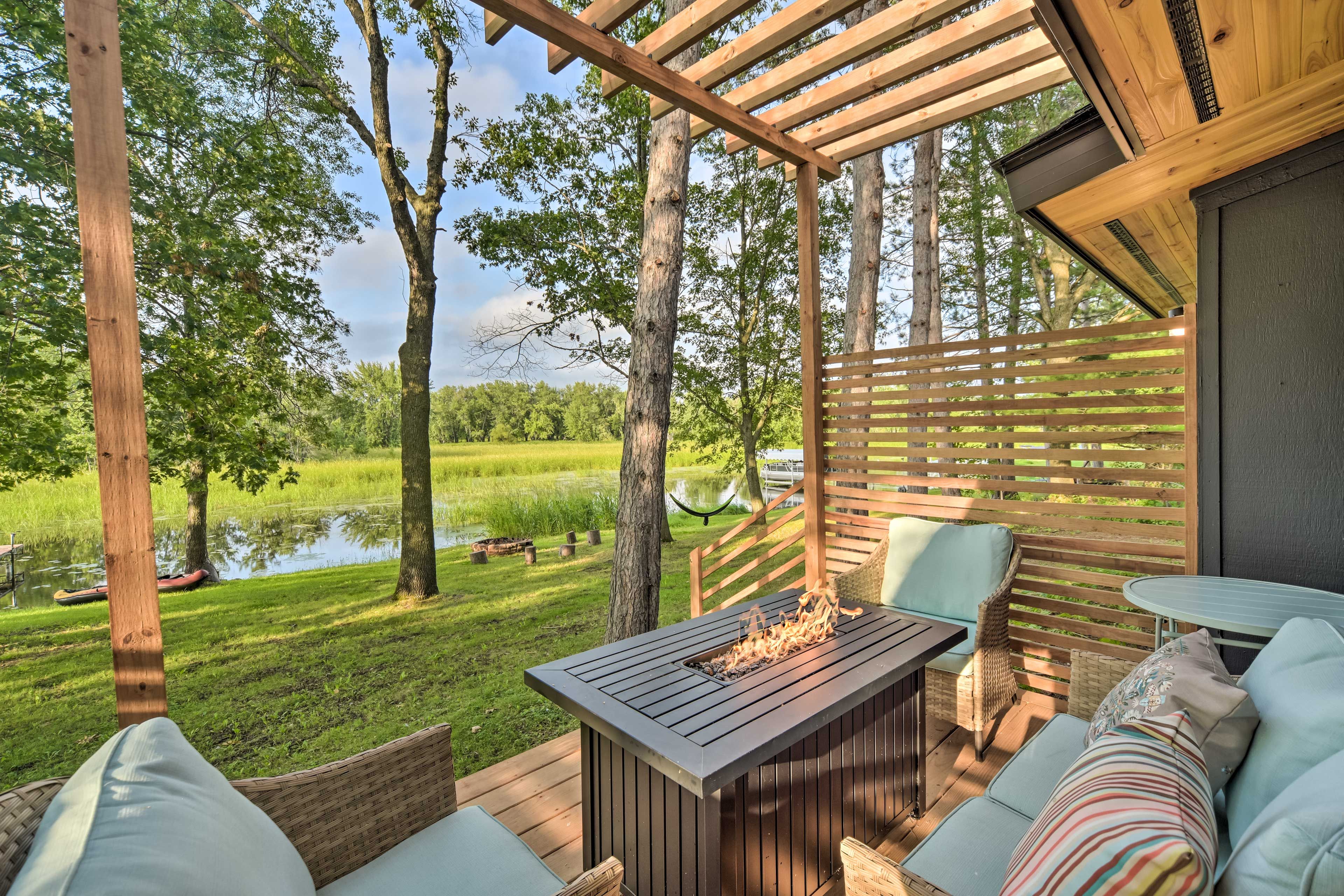 Pergola  | 2 Exterior Security Cameras