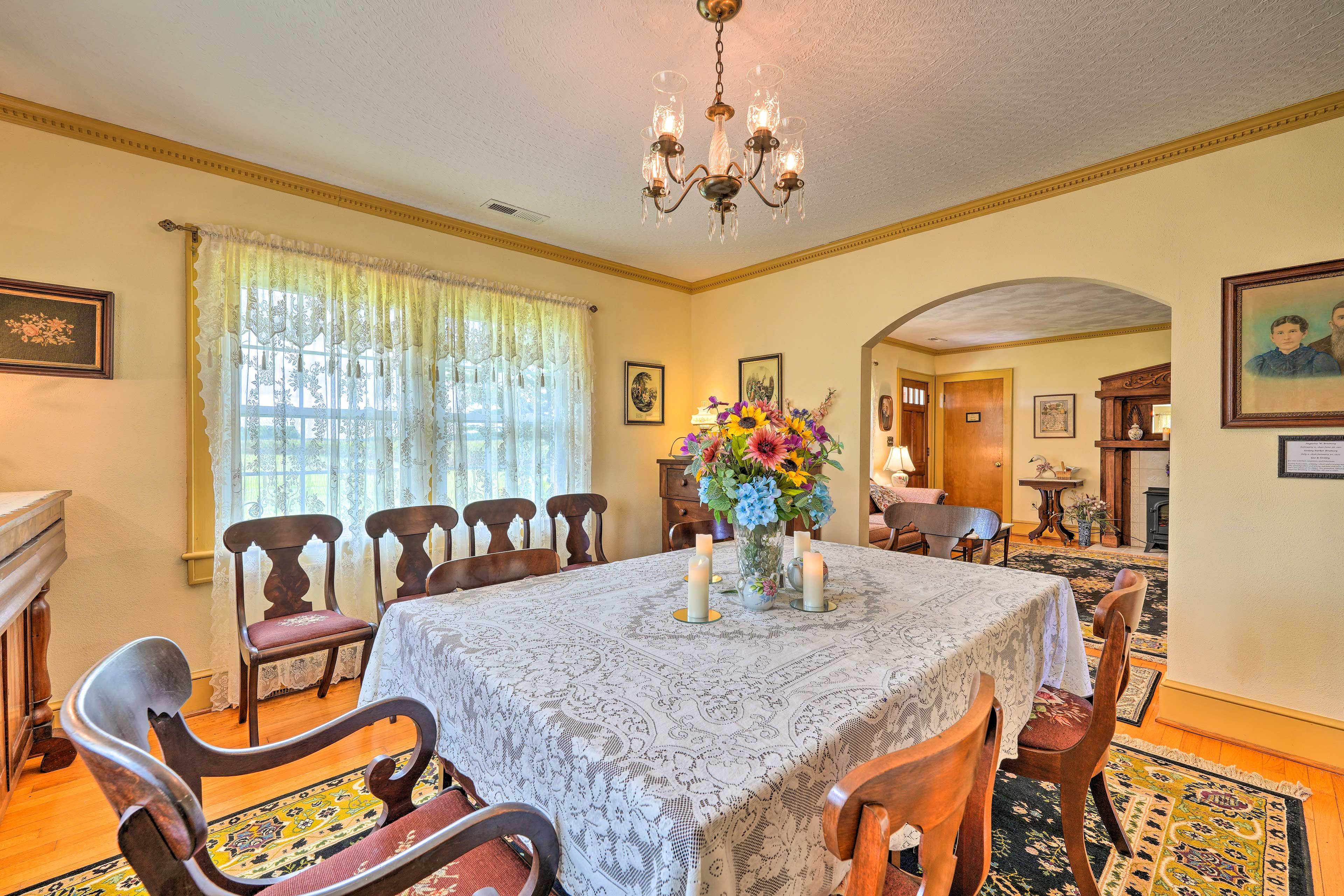 Dining Room | Dishware & Flatware
