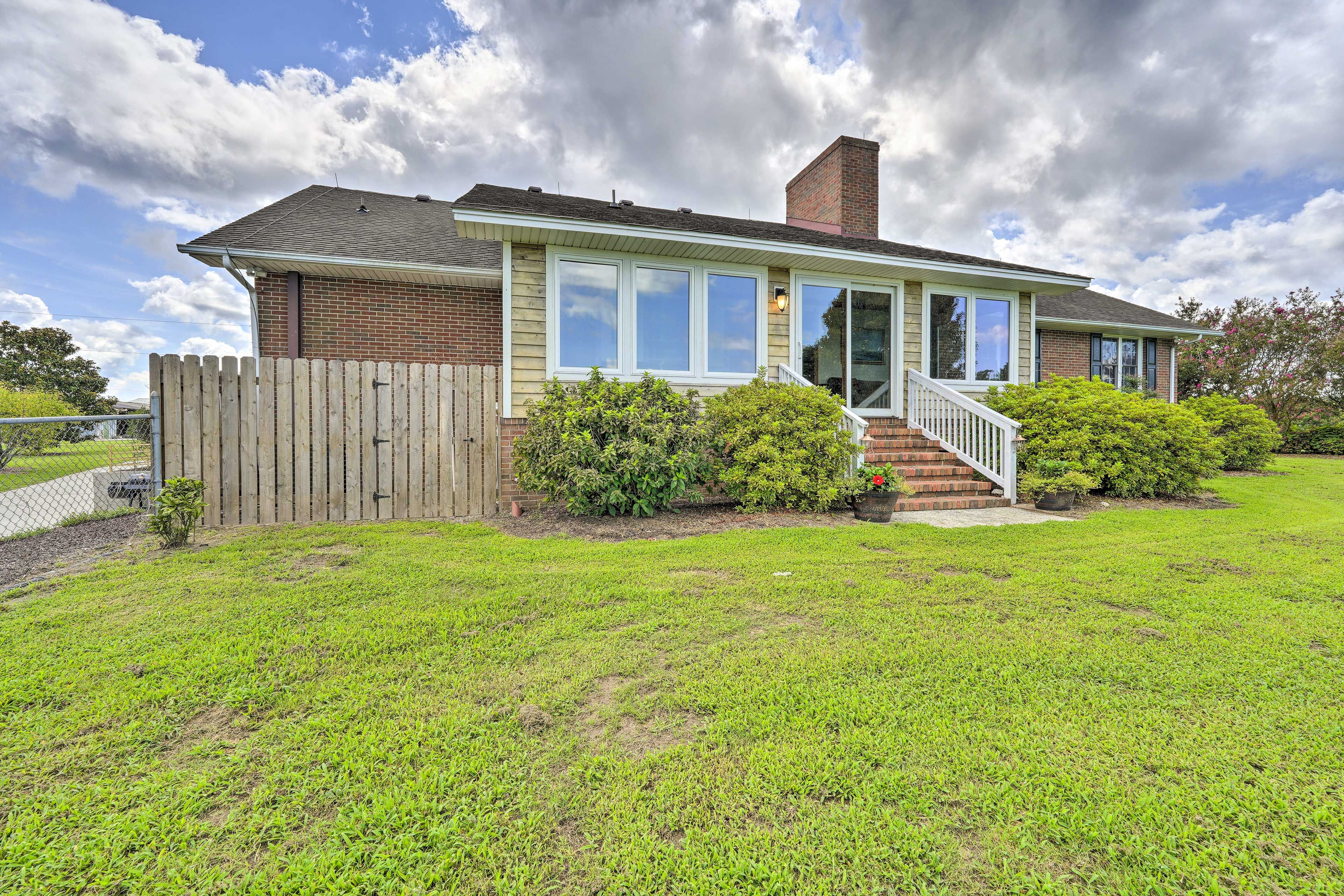 Property Exterior | Private Acreage