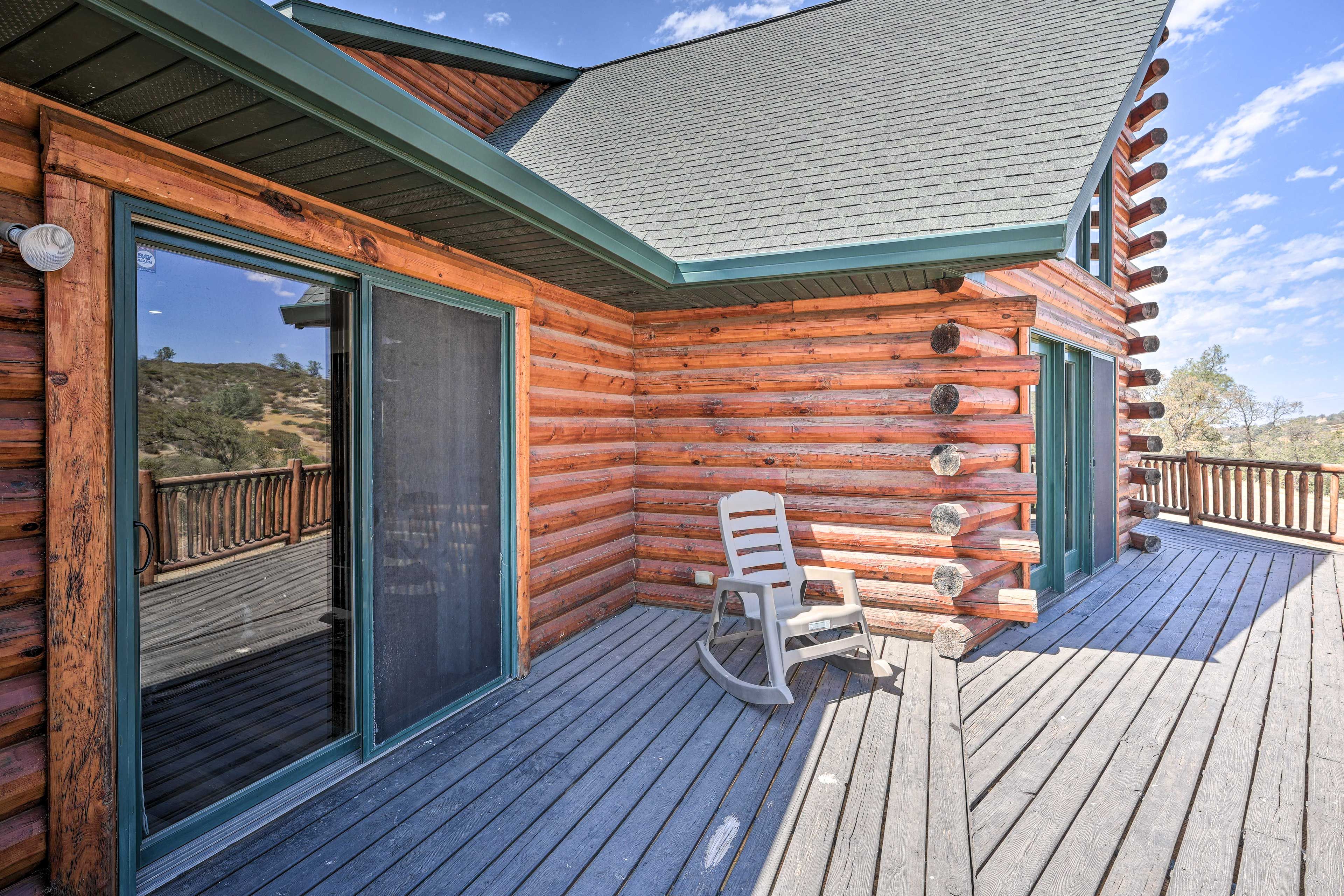 Wraparound Deck