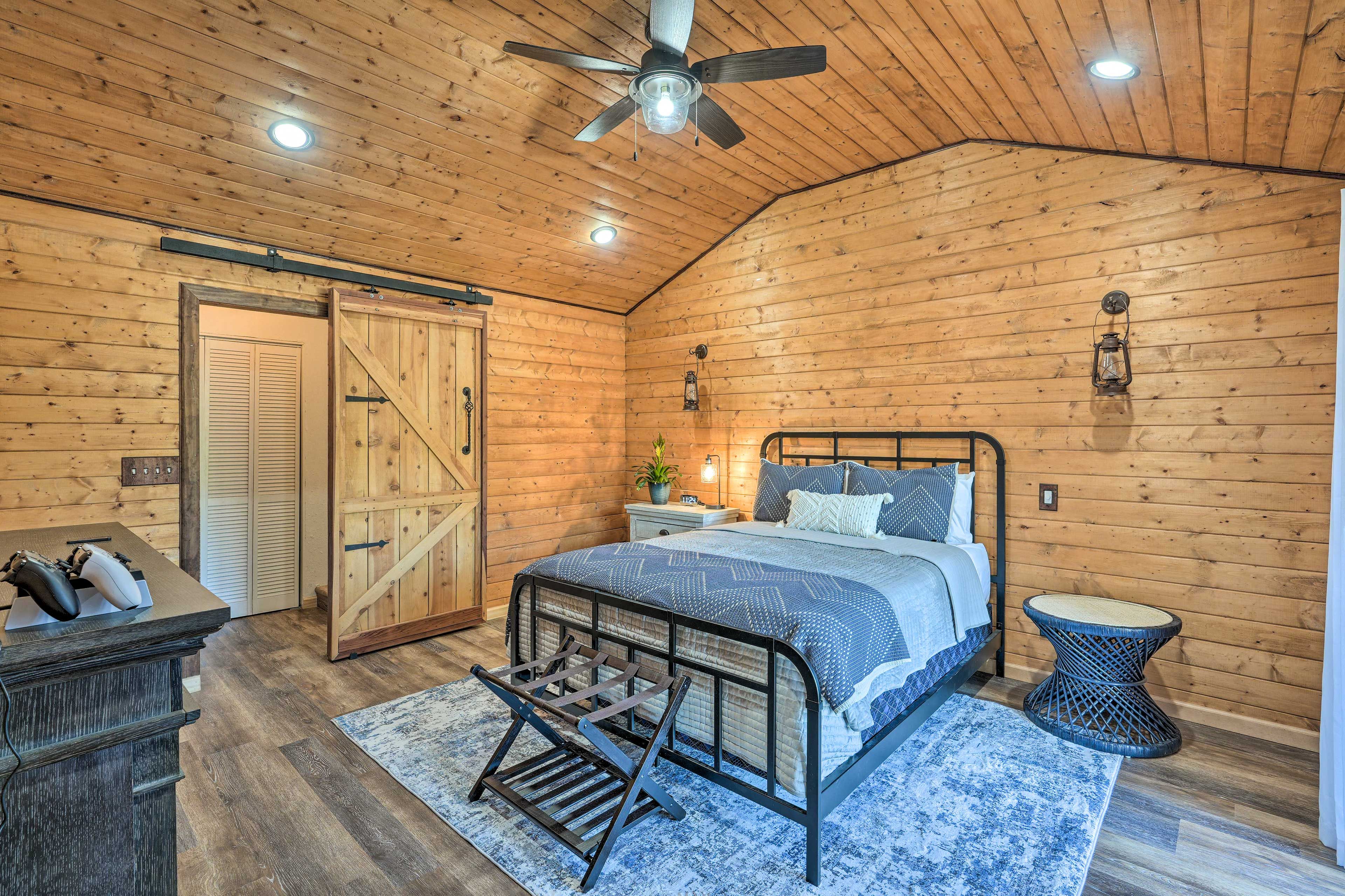 Bedroom 4 | King Bed | Ground Floor