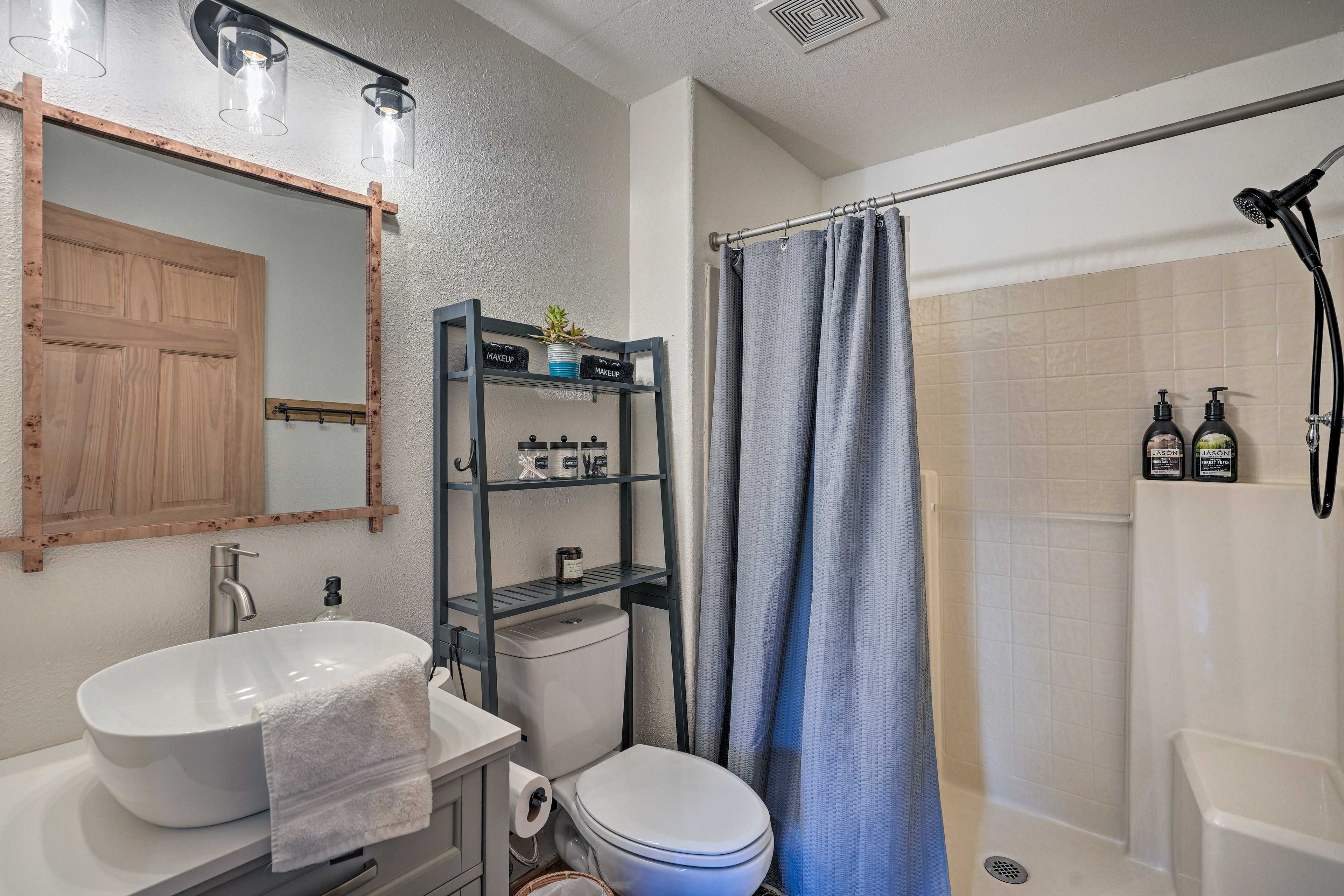 Full Bathroom