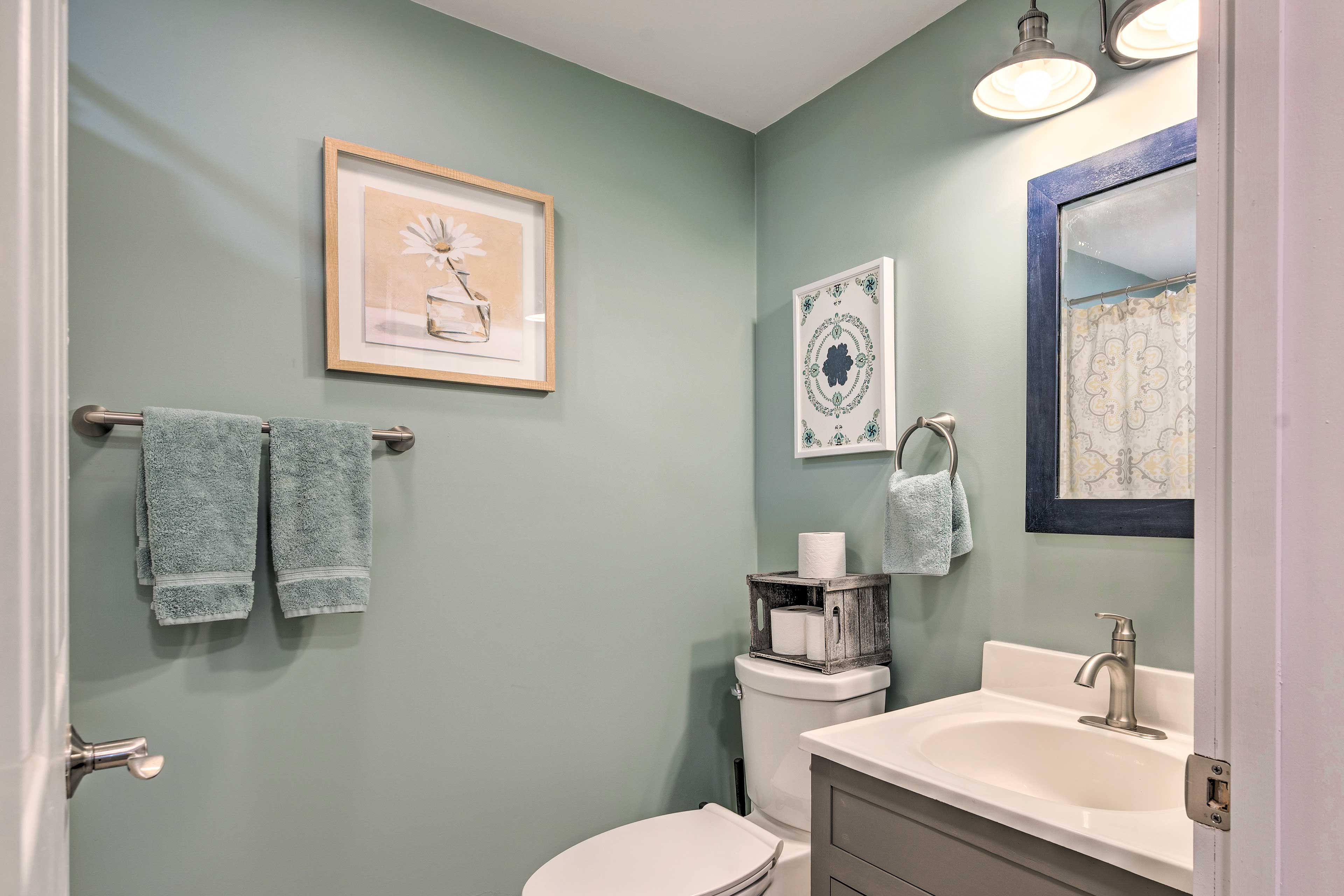 Bathroom | Lower Level